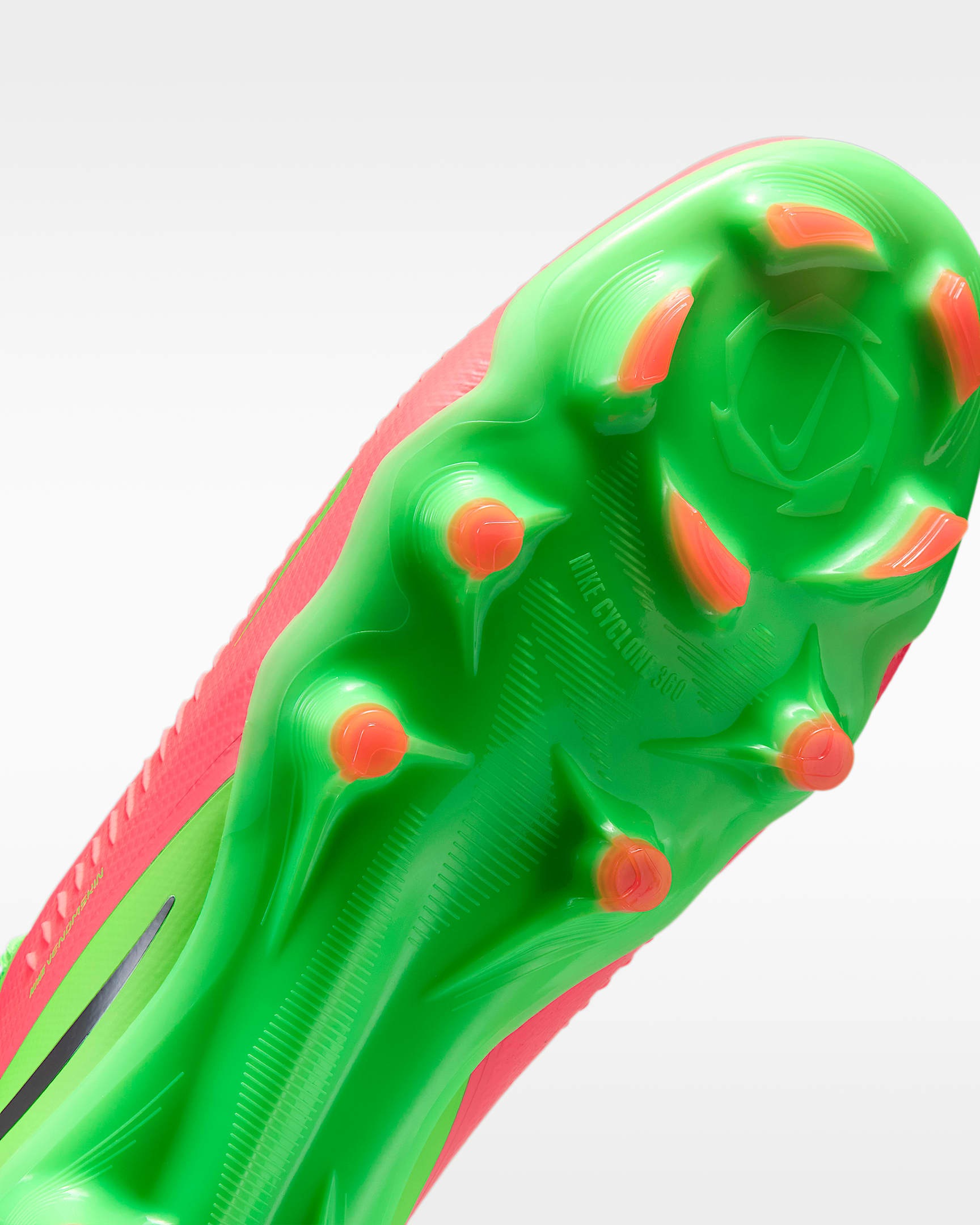 Nike Fußballschuh »PHANTOM 6 LOW PRO FG EH«  Erling Haarland, Außensohle für Rasenplätze