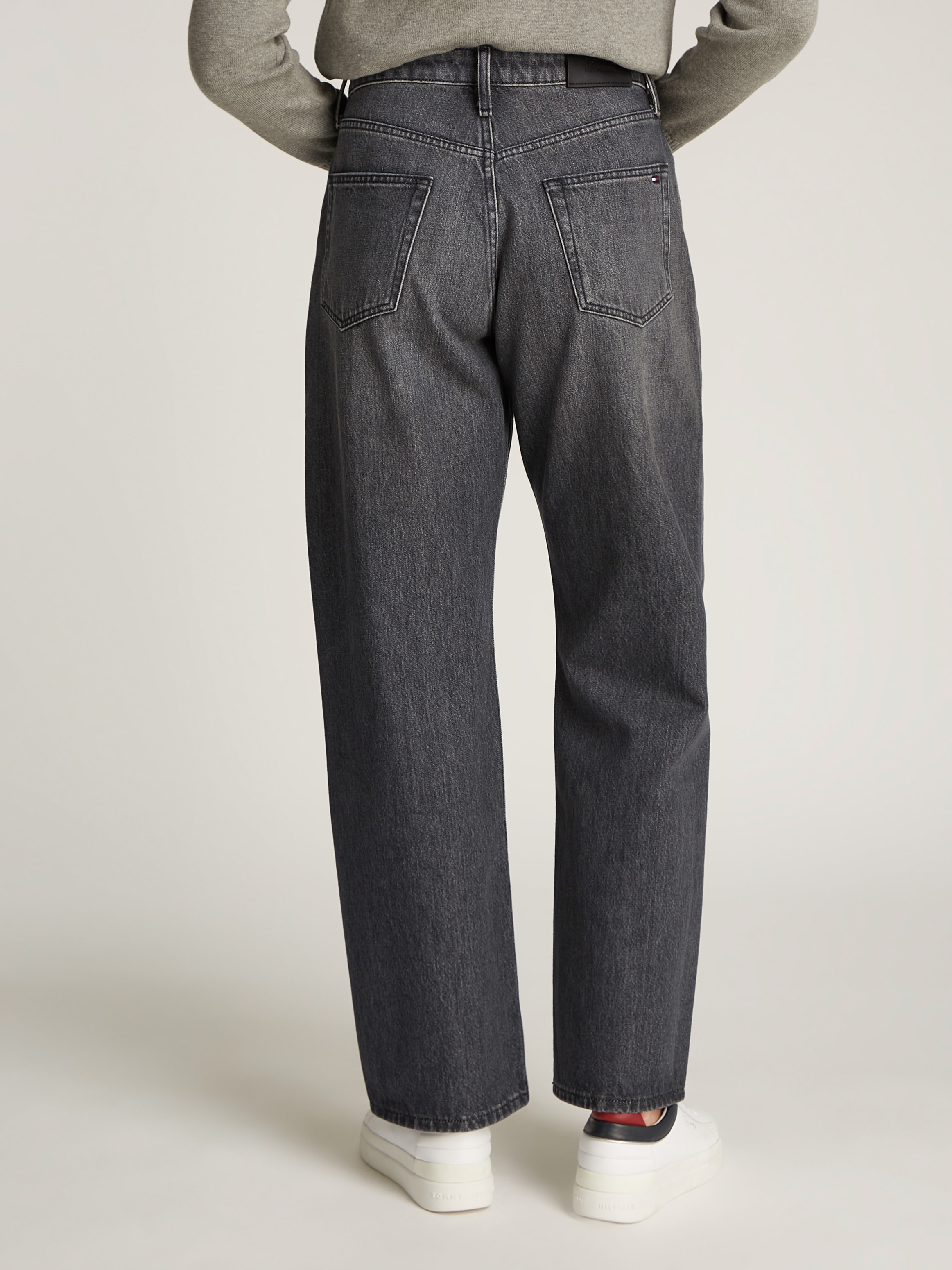 Tommy Hilfiger Straight-Jeans »CLASSIC STRAIGHT RW ECRU«, mit Logo-Badge, in Knöchellänge