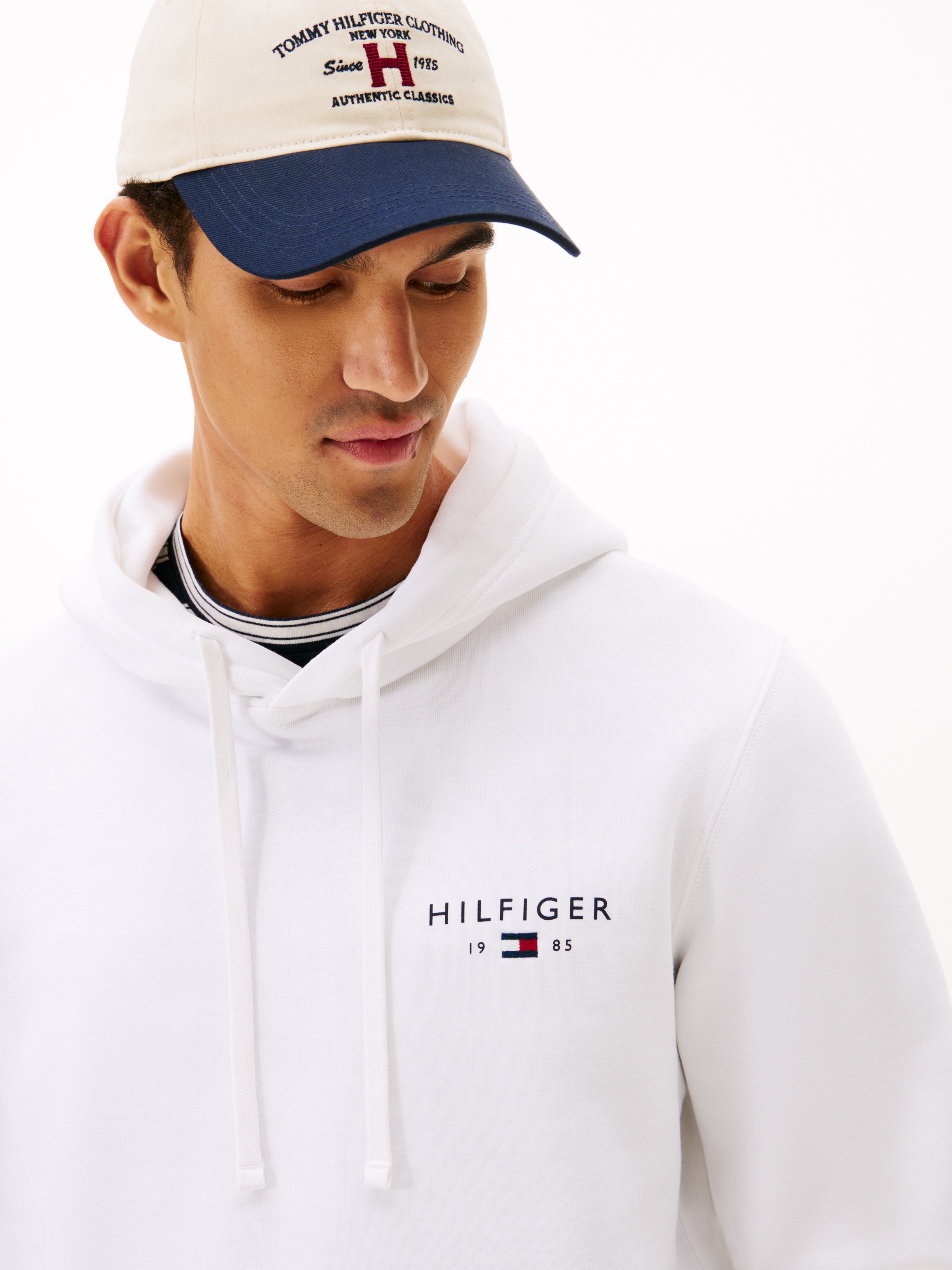Tommy Hilfiger Hoodie »BRAND LOVE SMALL HILFIGER«
