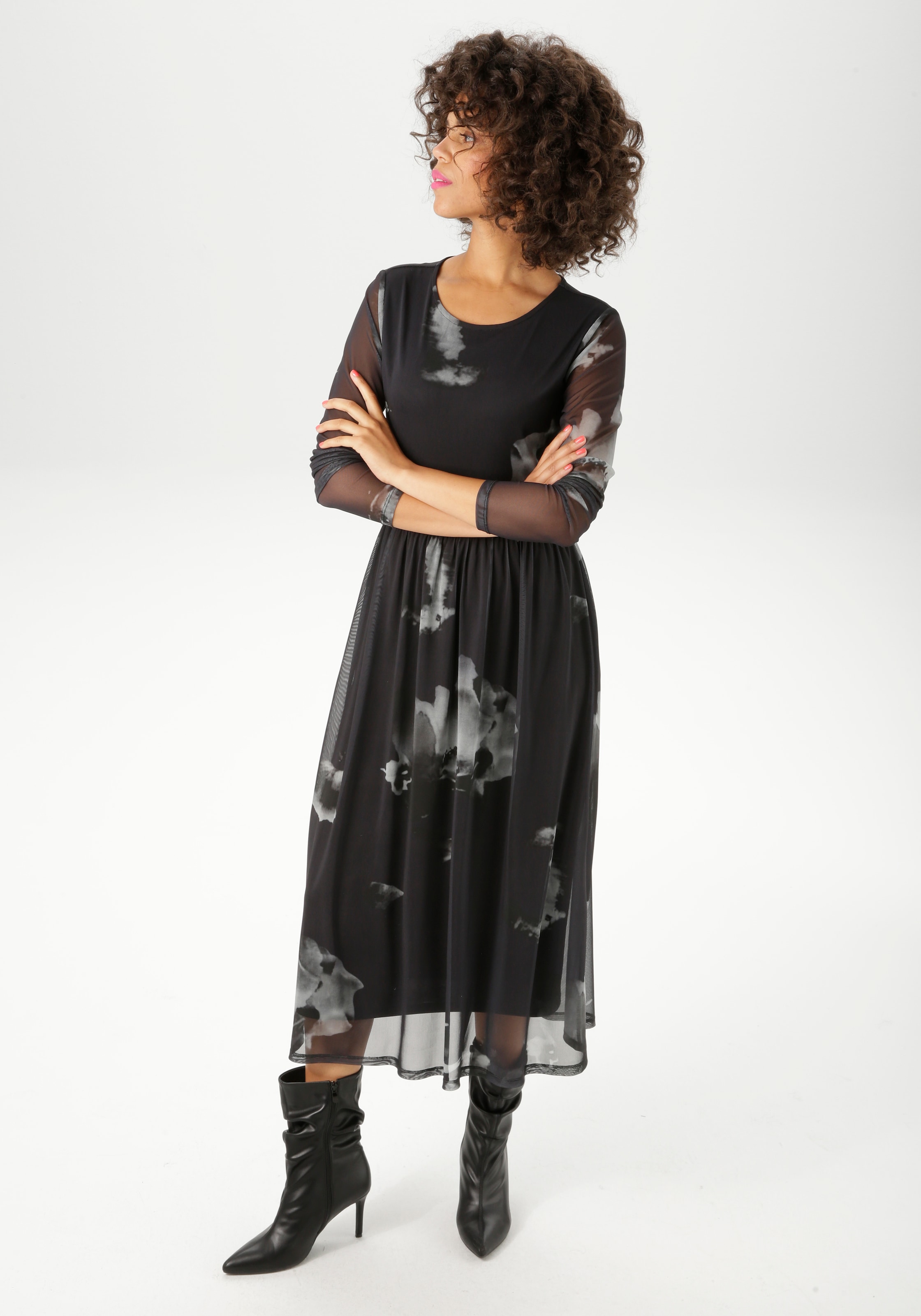 Aniston CASUAL Midikleid, mit großflächigen Batik-Blüten bedruckt - NEUE KOLLEKTION