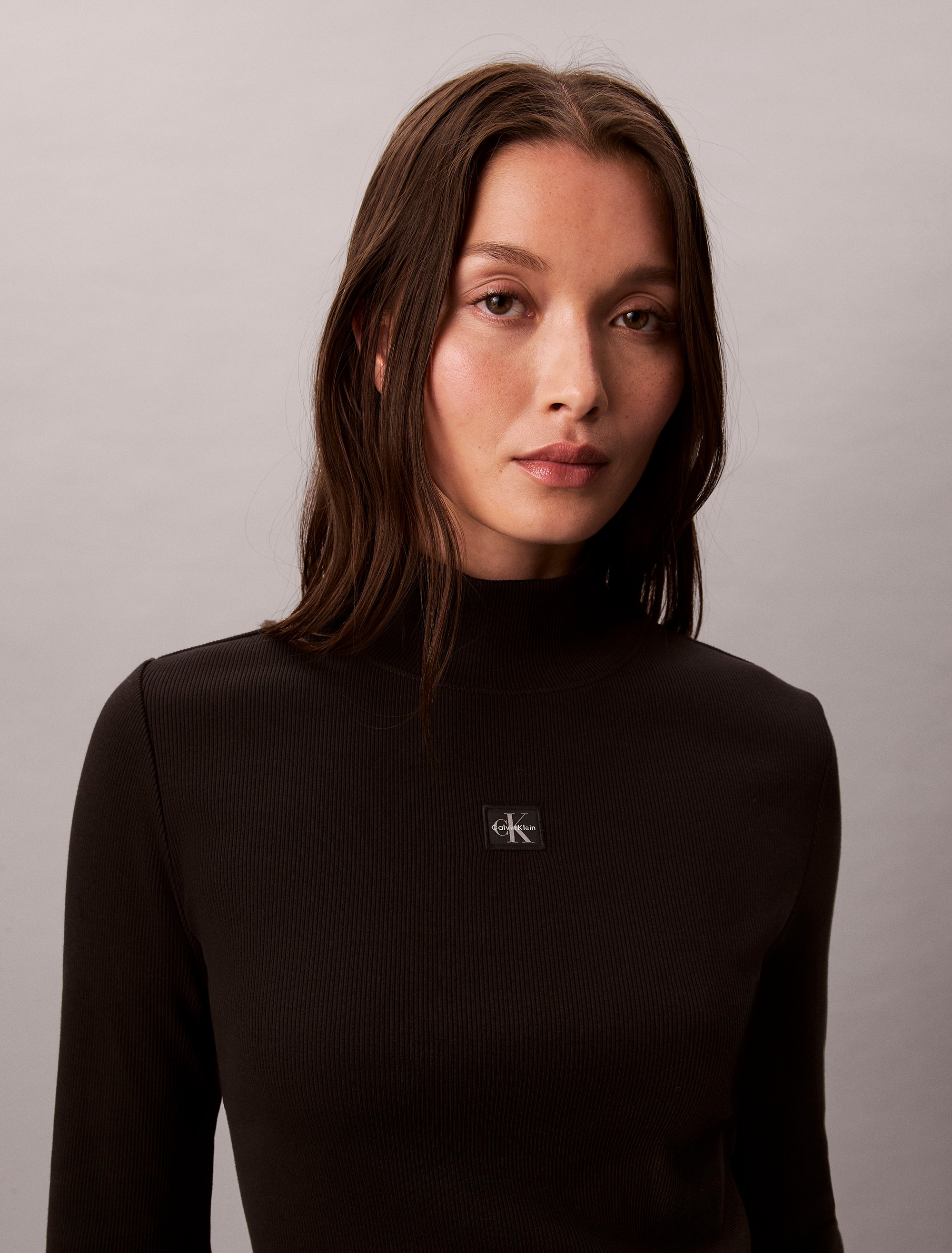 Calvin Klein Jeans Shirttop »LS WOVEN LABEL TURTLENECK« Mit Rundhalsausschnitt, regular fit