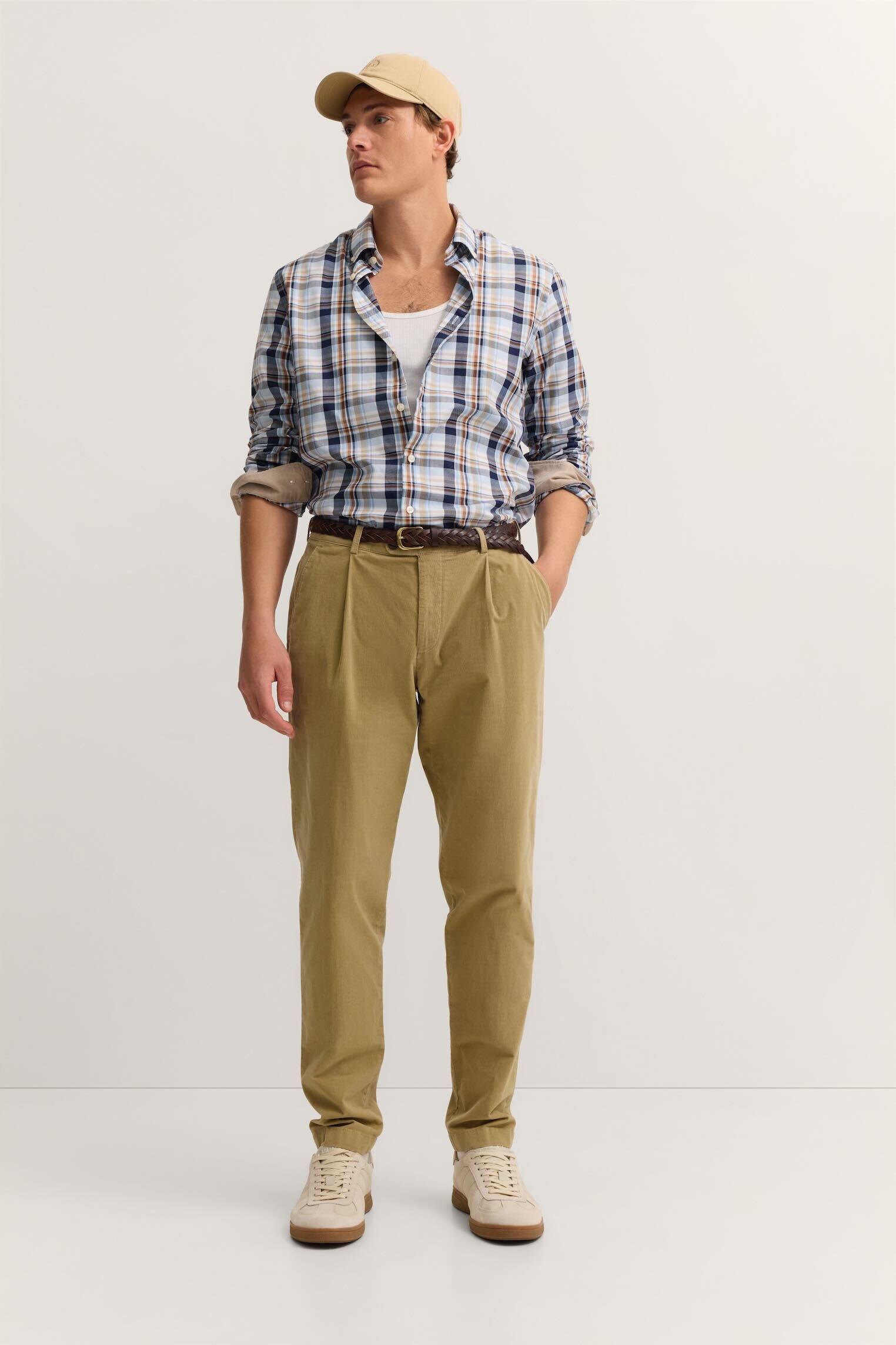 bugatti Bundfaltenhose »Tapered Fit«  aus Luxury Pima Cotton Feincord