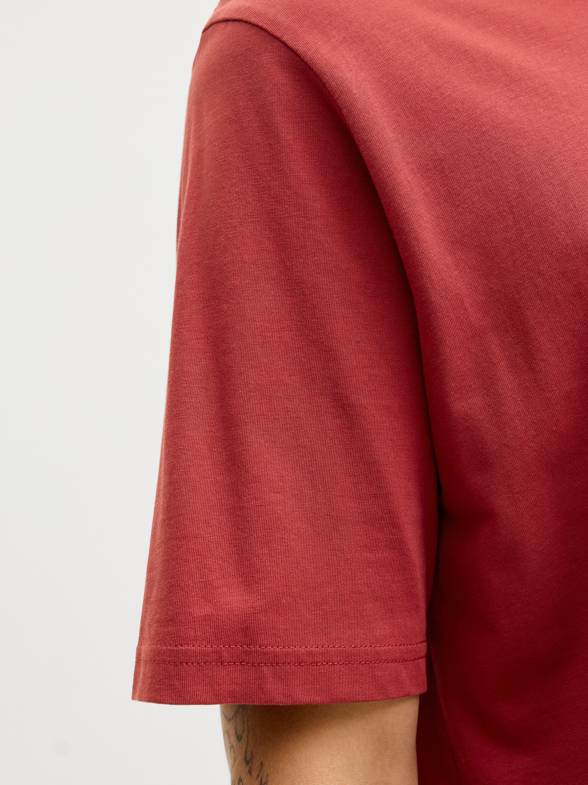 Jack & Jones Rundhalsshirt »JJCHRISTMAS TEE SS CREW NECK XMAS« mit weihnachtlichem Druck