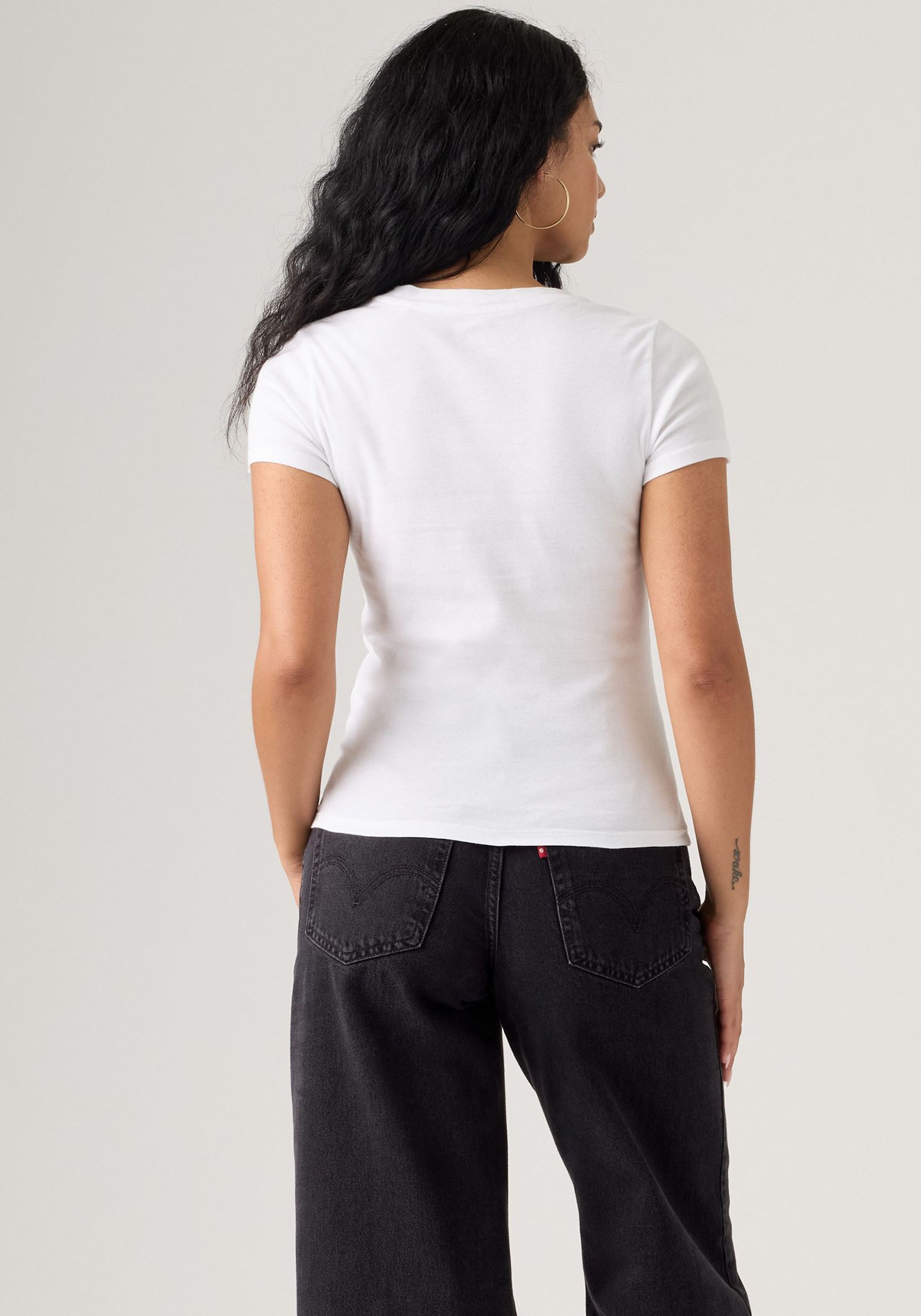 Levi's® T-Shirt »Mini-Logo«, (Packung, 2 tlg.), mit kleiner Markenlogo-Stickerei auf der Brust