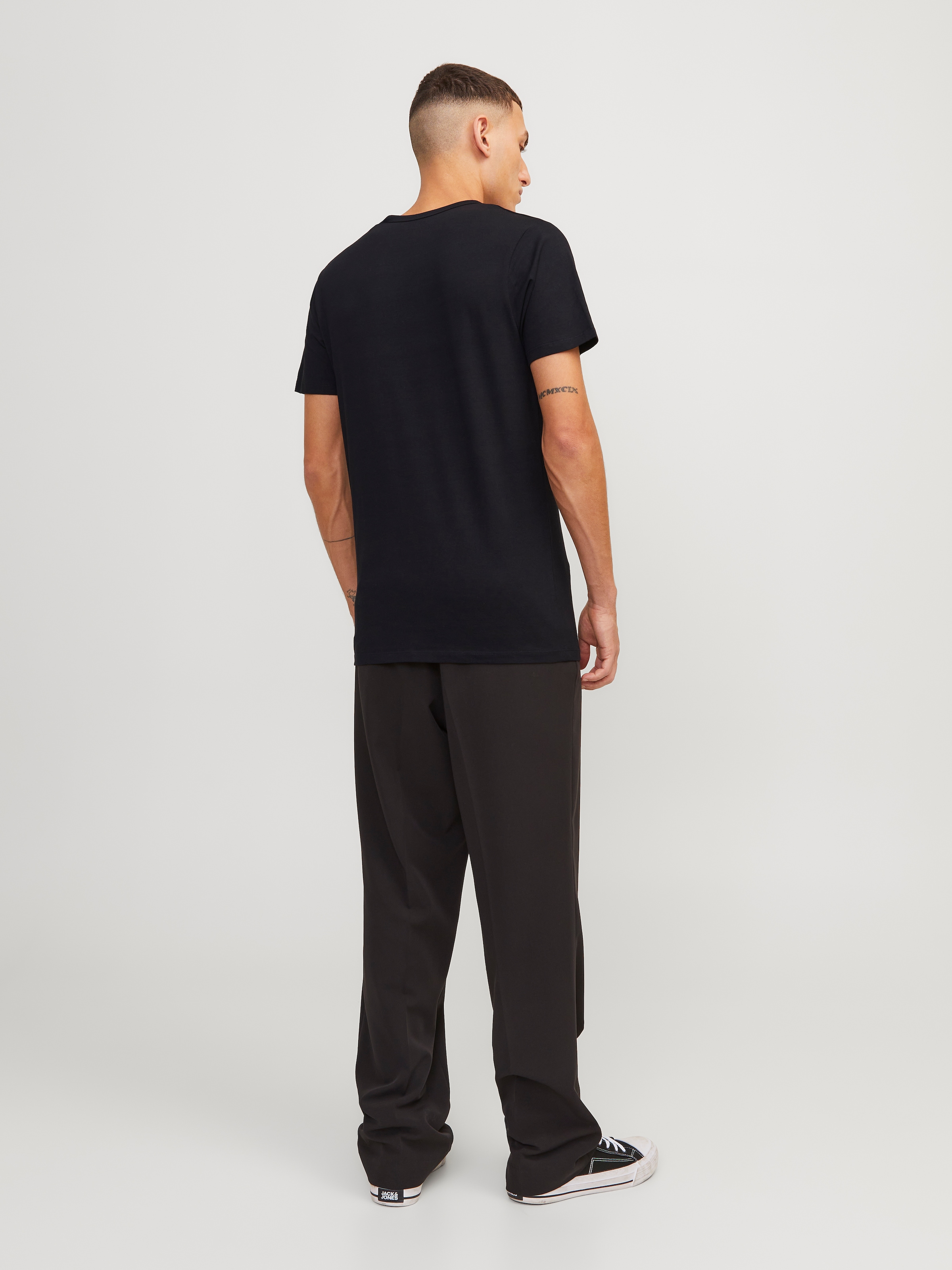 Jack & Jones T-Shirt »SLIM- FIT BASIC TEE V-NECK« mit V-Ausschnitt