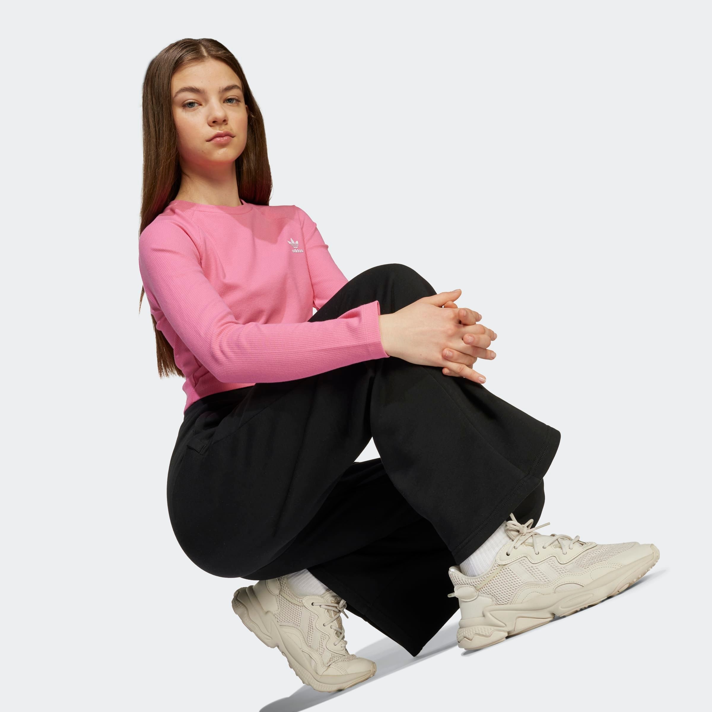 adidas Originals Sporthose », WEITES BEIN«  für Kinder und Teens, lockerer Schnitt, mit Kordelverschluss