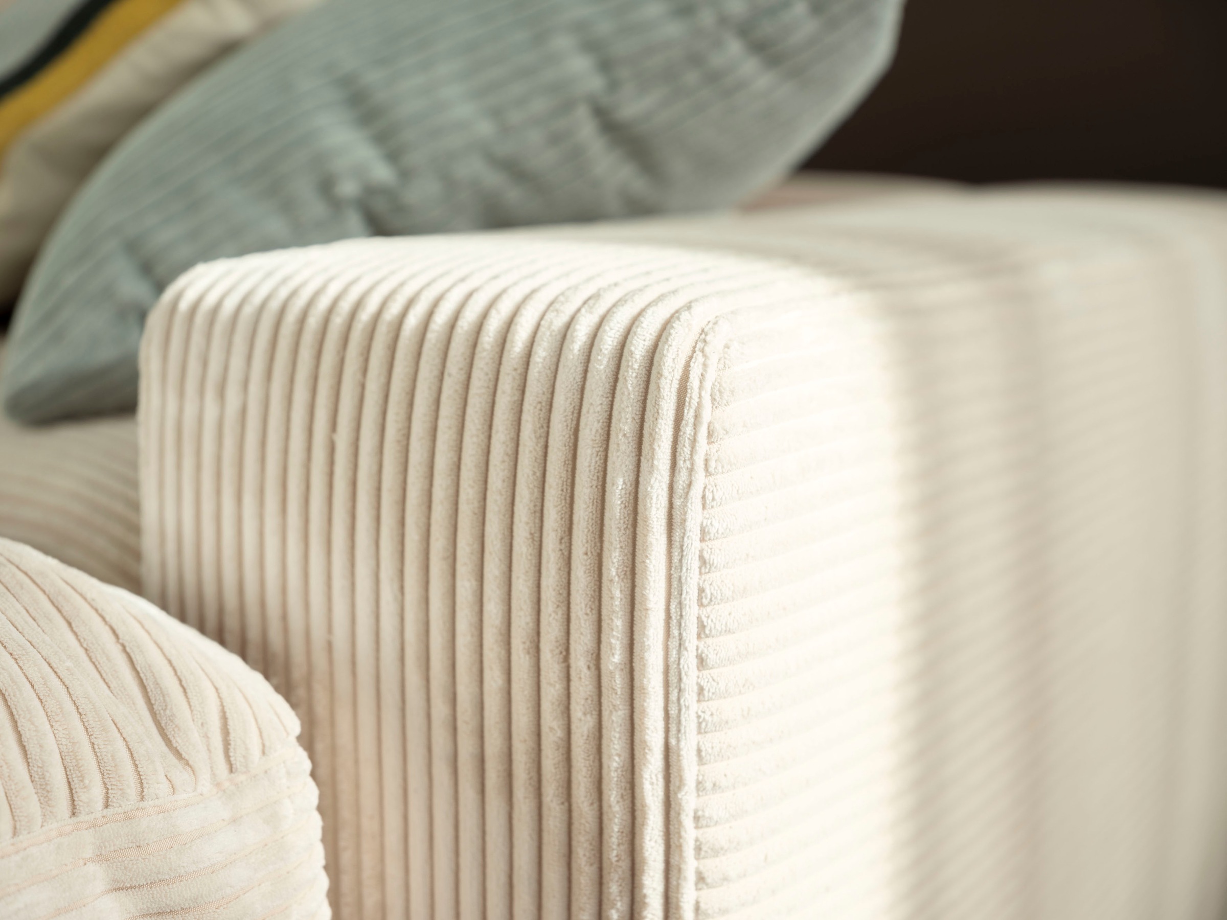 alina Ecksofa »Sandy« mit Recamiere, in modernem Cordstoff