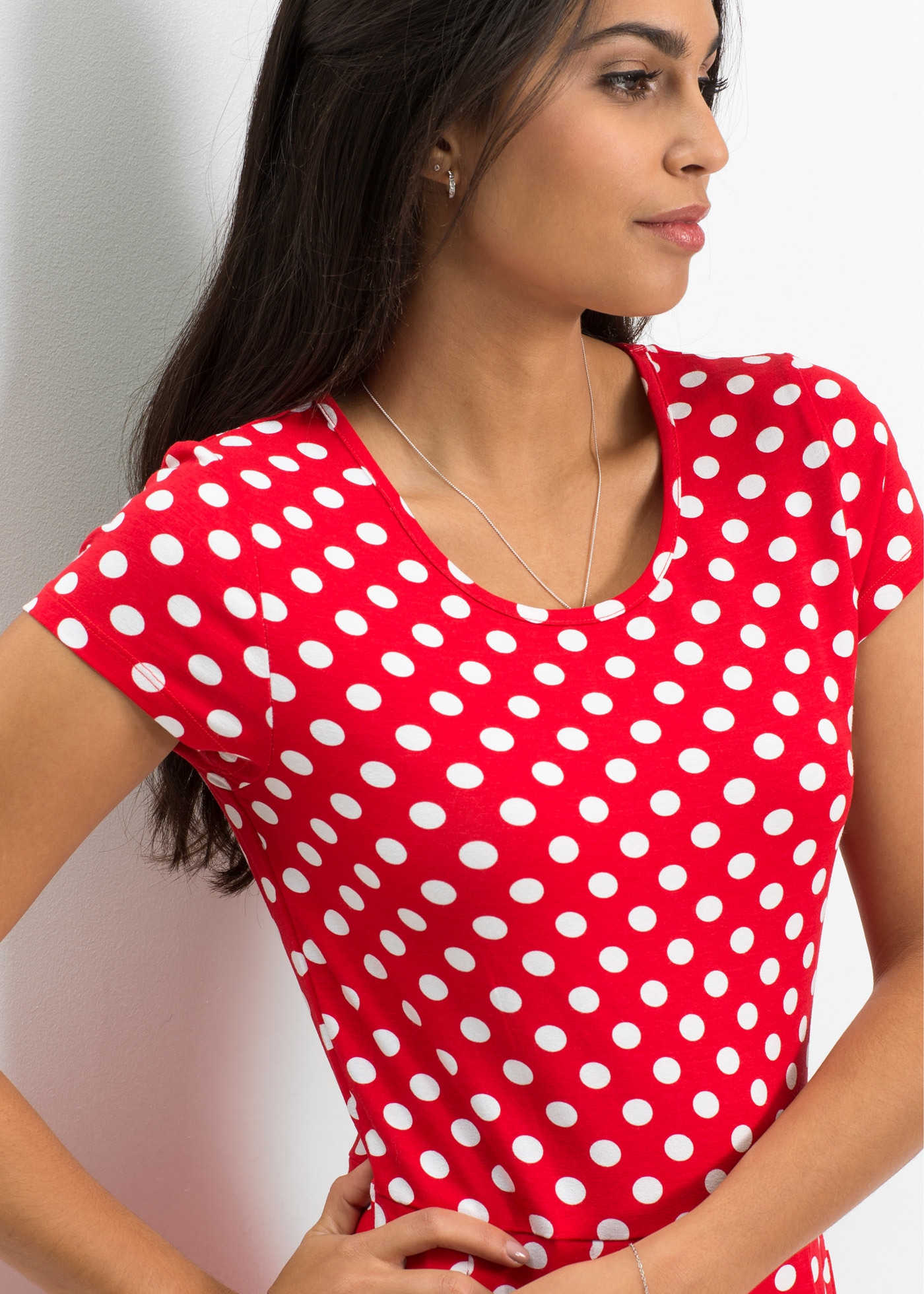 bonprix Jerseykleid »Jerseykleid aus Viskose-Mix« 1 tlg. für sommerliche Tage, aus Viskose-Mix, ausgestellte Passform