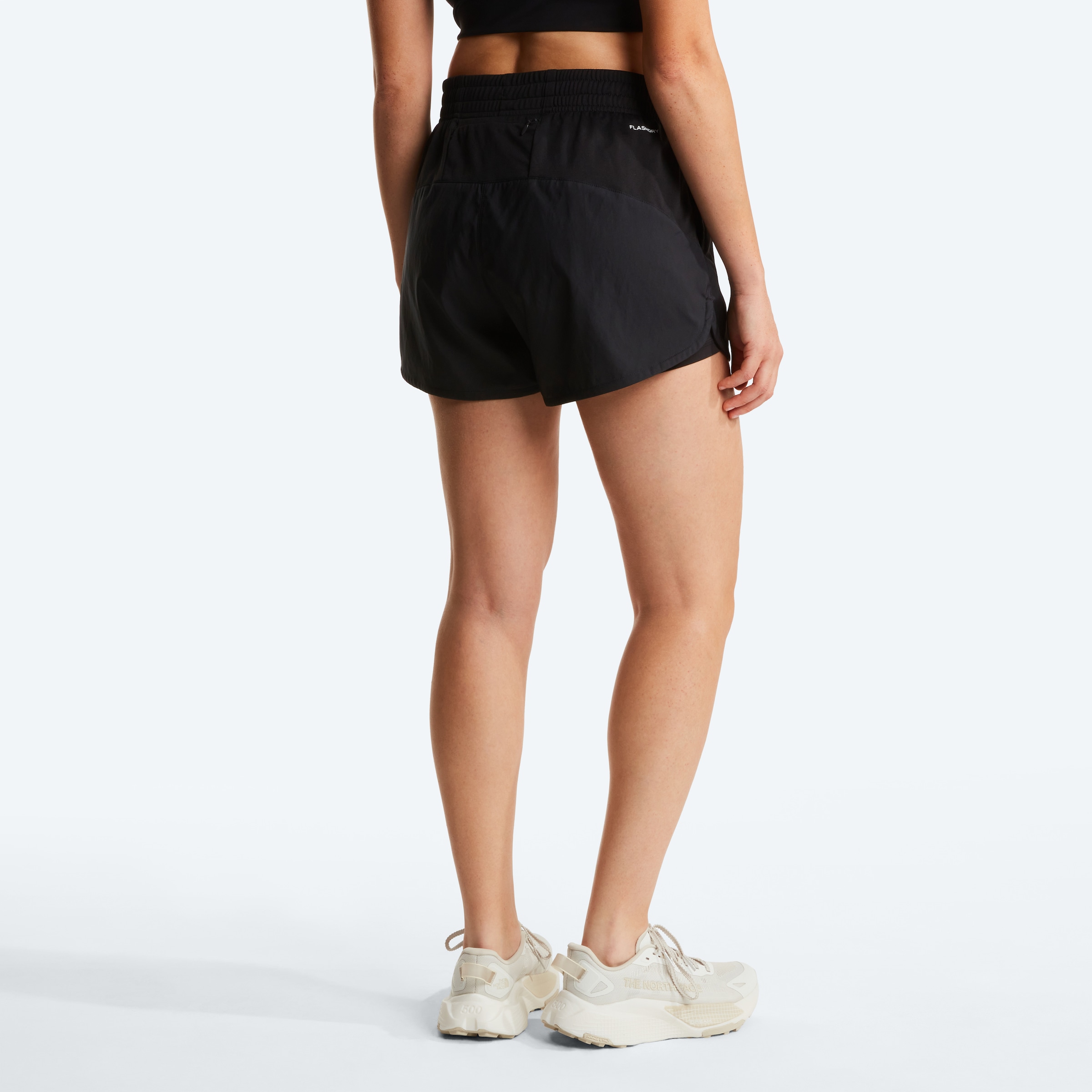 The North Face Trainingsshorts »W FLEX 2 IN 1 SHORT«  sportlicher Stil, für Fitness und sportliche Aktivitäten