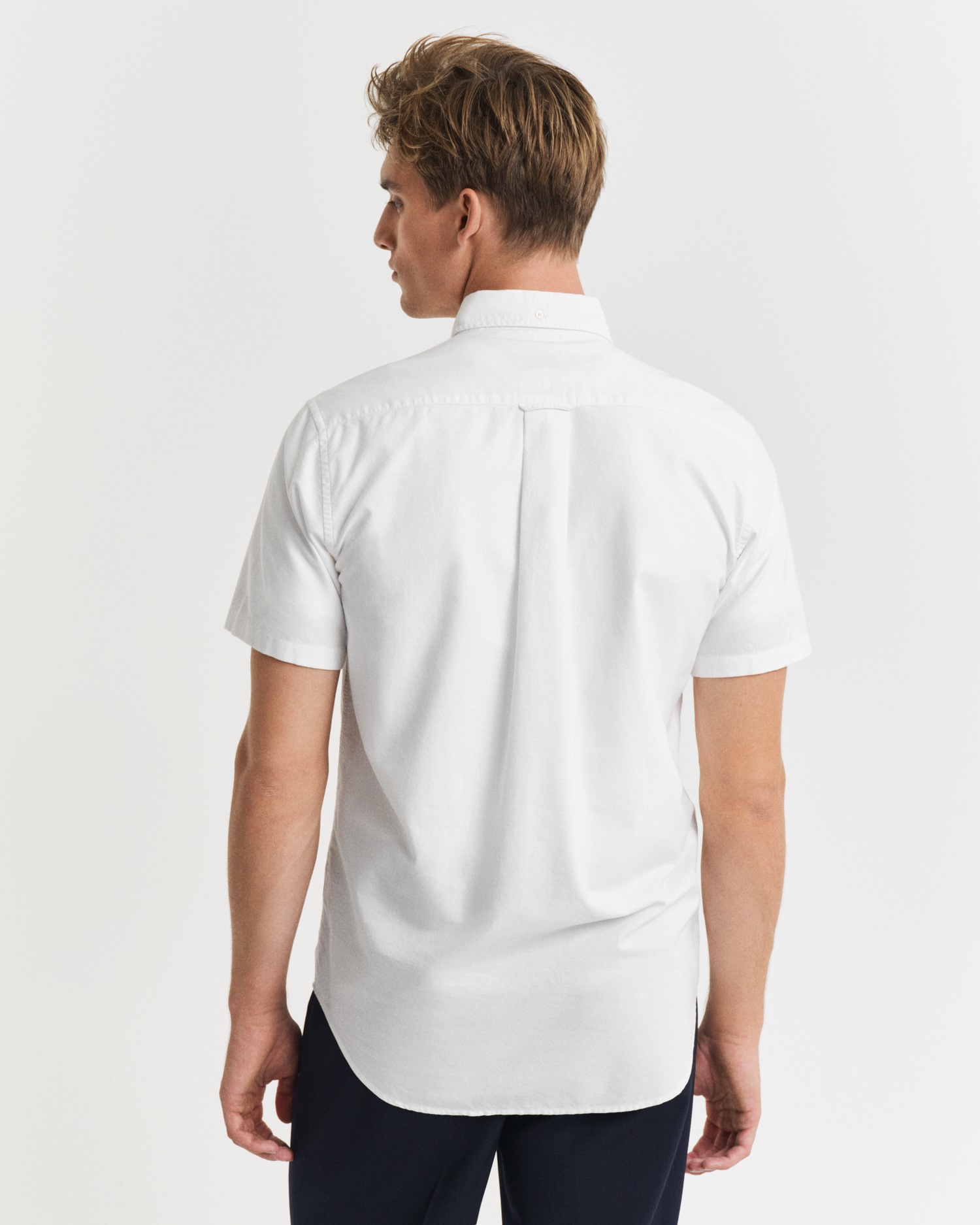 Gant Kurzarmhemd »REG OXFORD SHIRT«, Gant-Stickerei