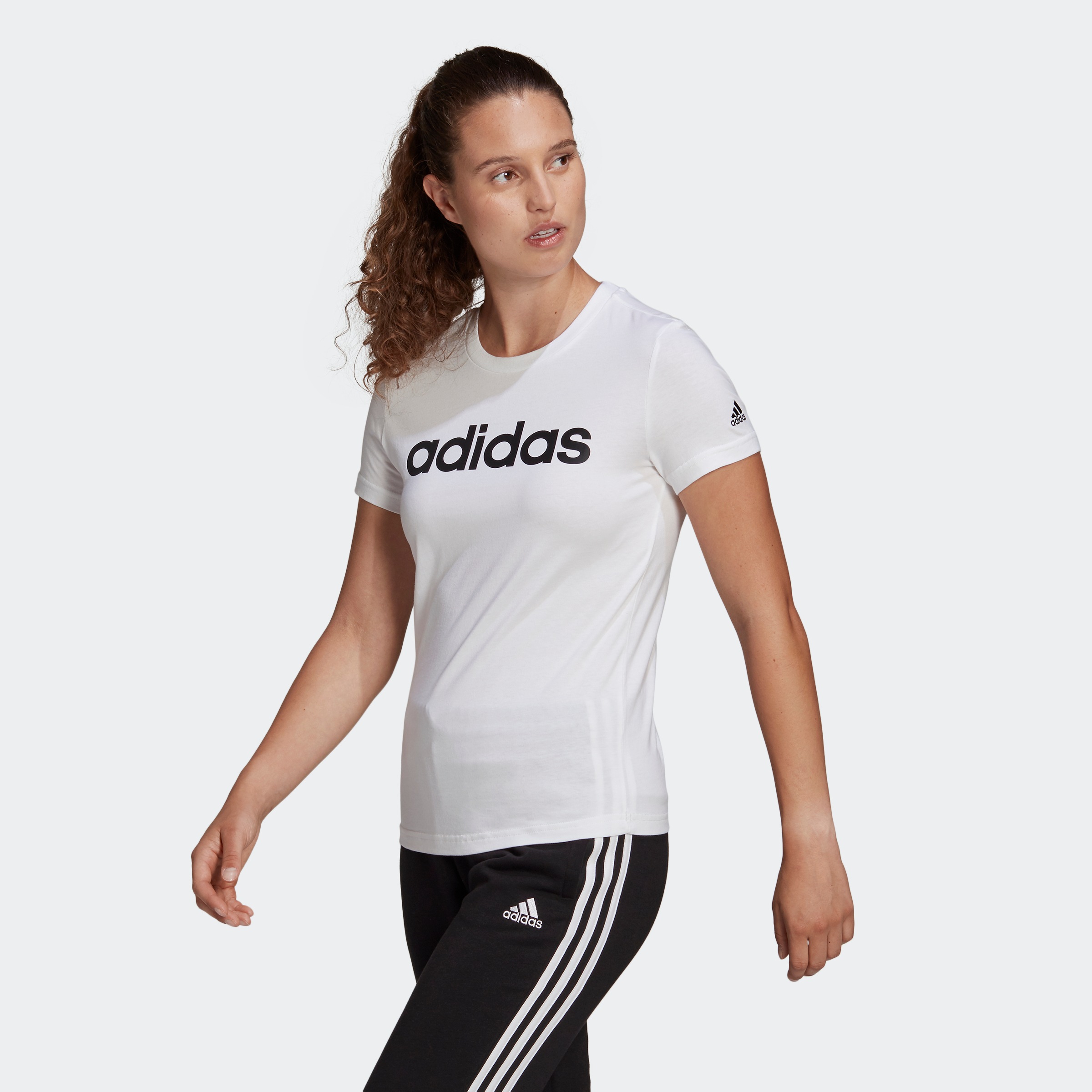 adidas Performance T-Shirt »LOUNGEWEAR ESSENTIALS SLIM LOGO«