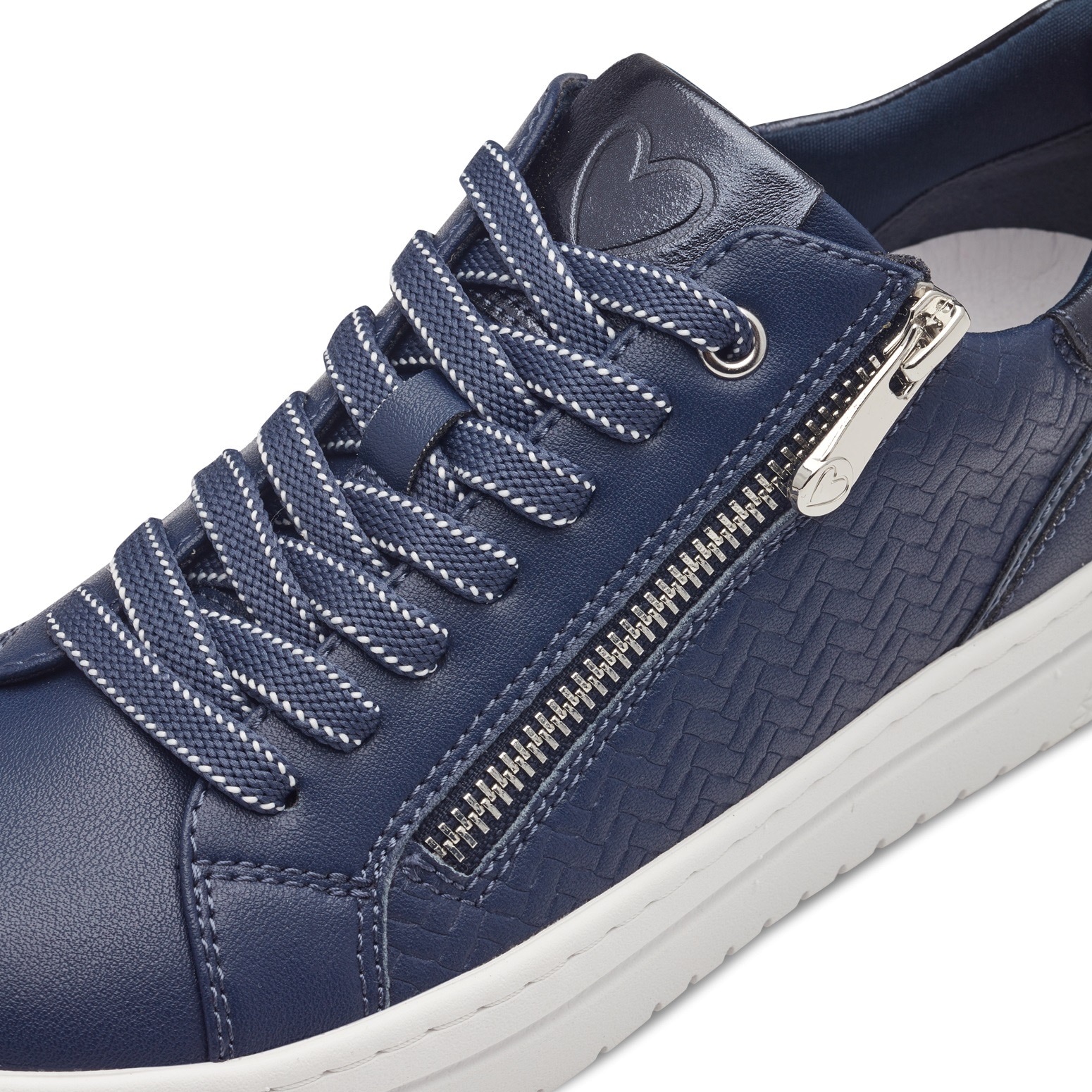MARCO TOZZI Plateausneaker, Freizeitschuh, Halbschuh, Schnürschuh mit Prägung