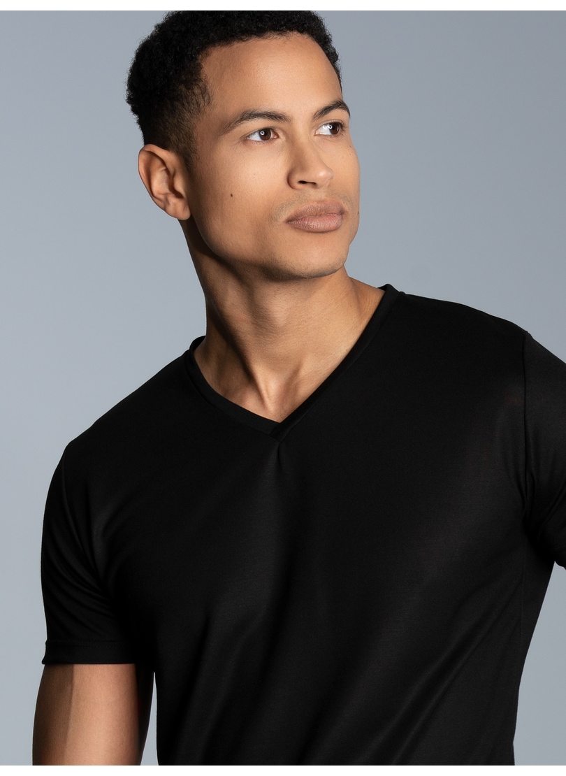 Trigema T-Shirt »TRIGEMA V-Shirt aus 100% Lyocell«, (1 tlg.)