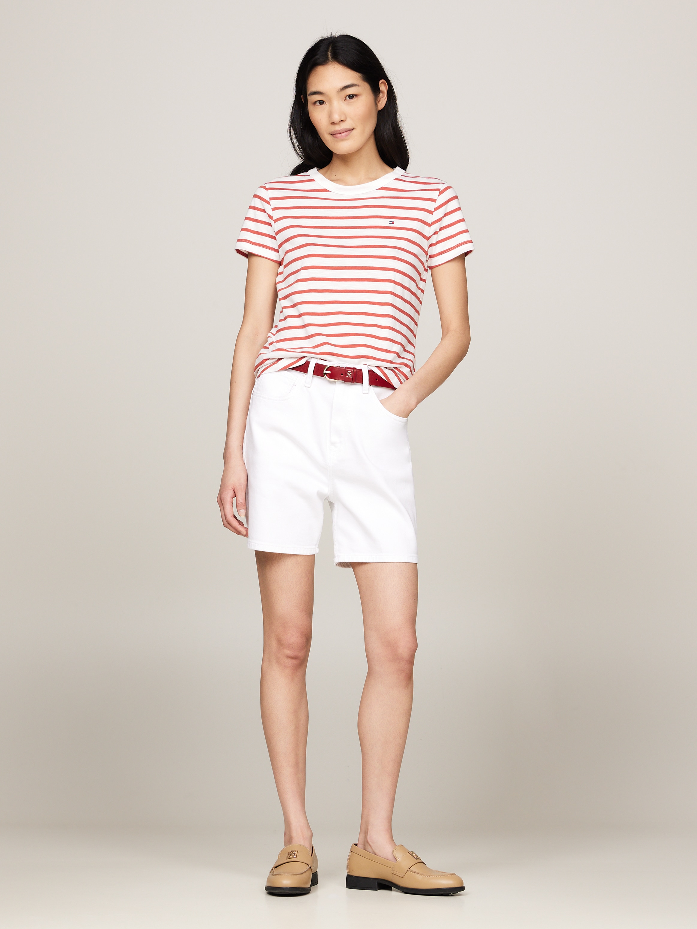 Tommy Hilfiger Rundhalsshirt »1985 SLIM SLUB C-NK SS«, mit Logostickerei