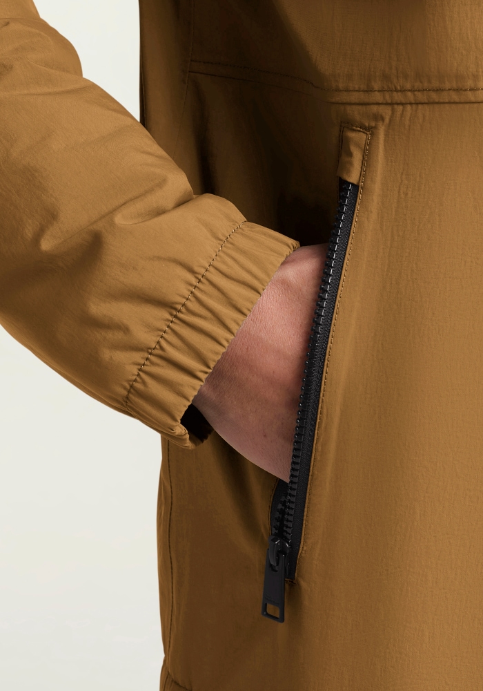 Jack Wolfskin Winterjacke »PAMIR JKT M« mit Kapuze mit isolierender Funktion, wasserdicht, winddicht, atmungsaktiv, warm