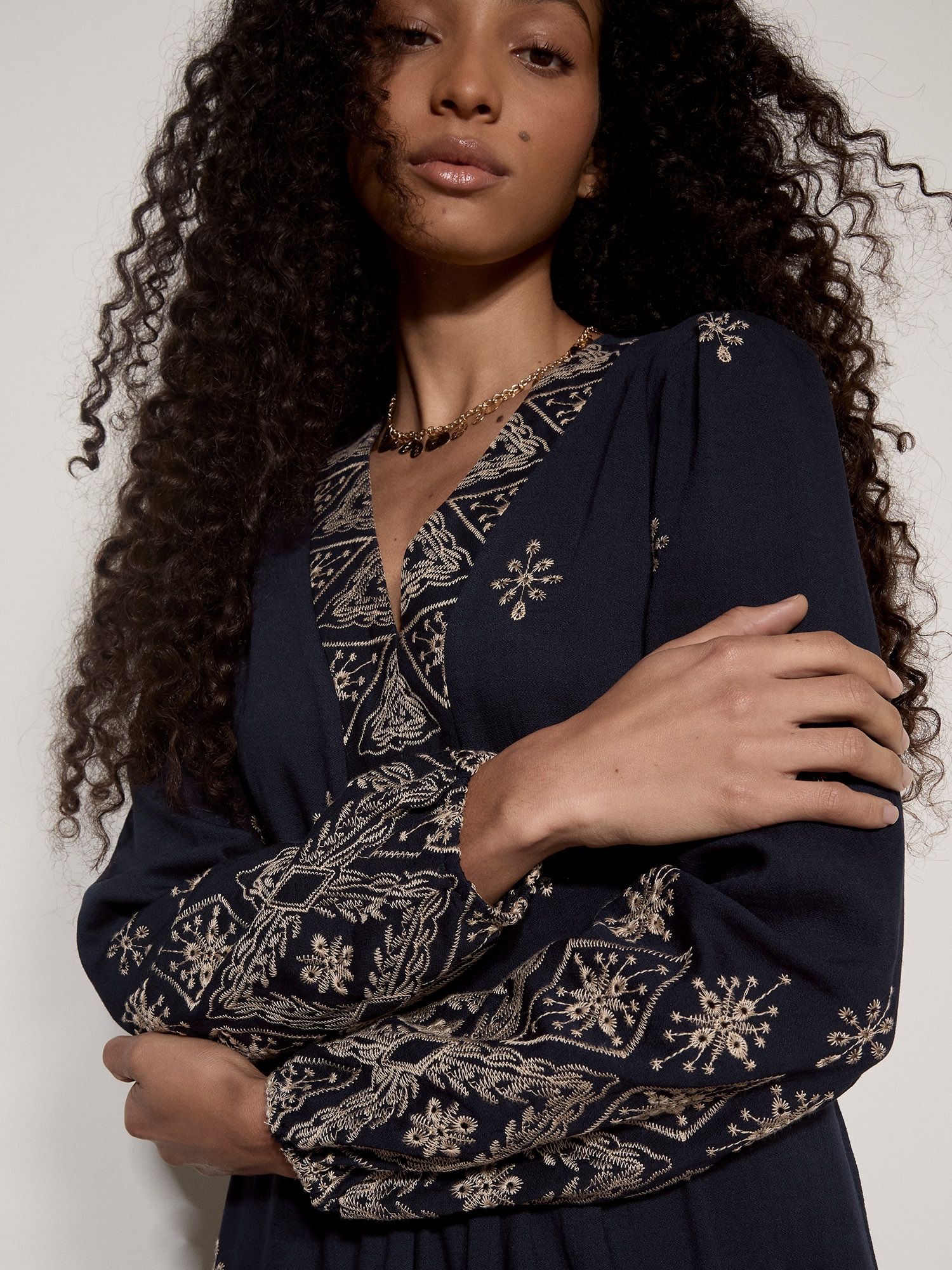 Apricot Maxikleid »Maxikleid« Stickerei