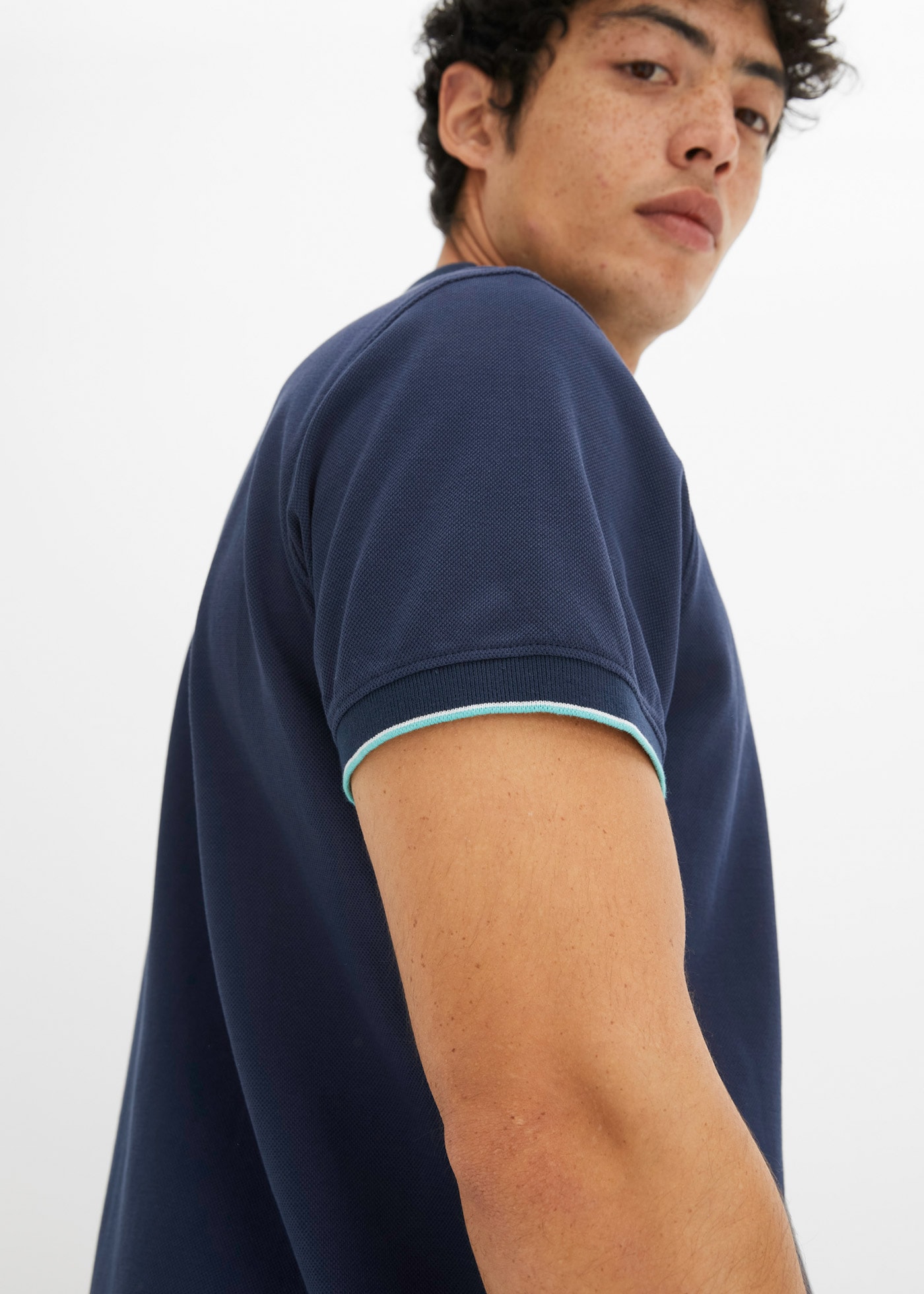 bonprix Poloshirt »Piqué-Poloshirt aus reiner Baumwolle« Piqué-Poloshirt aus reiner Baumwolle