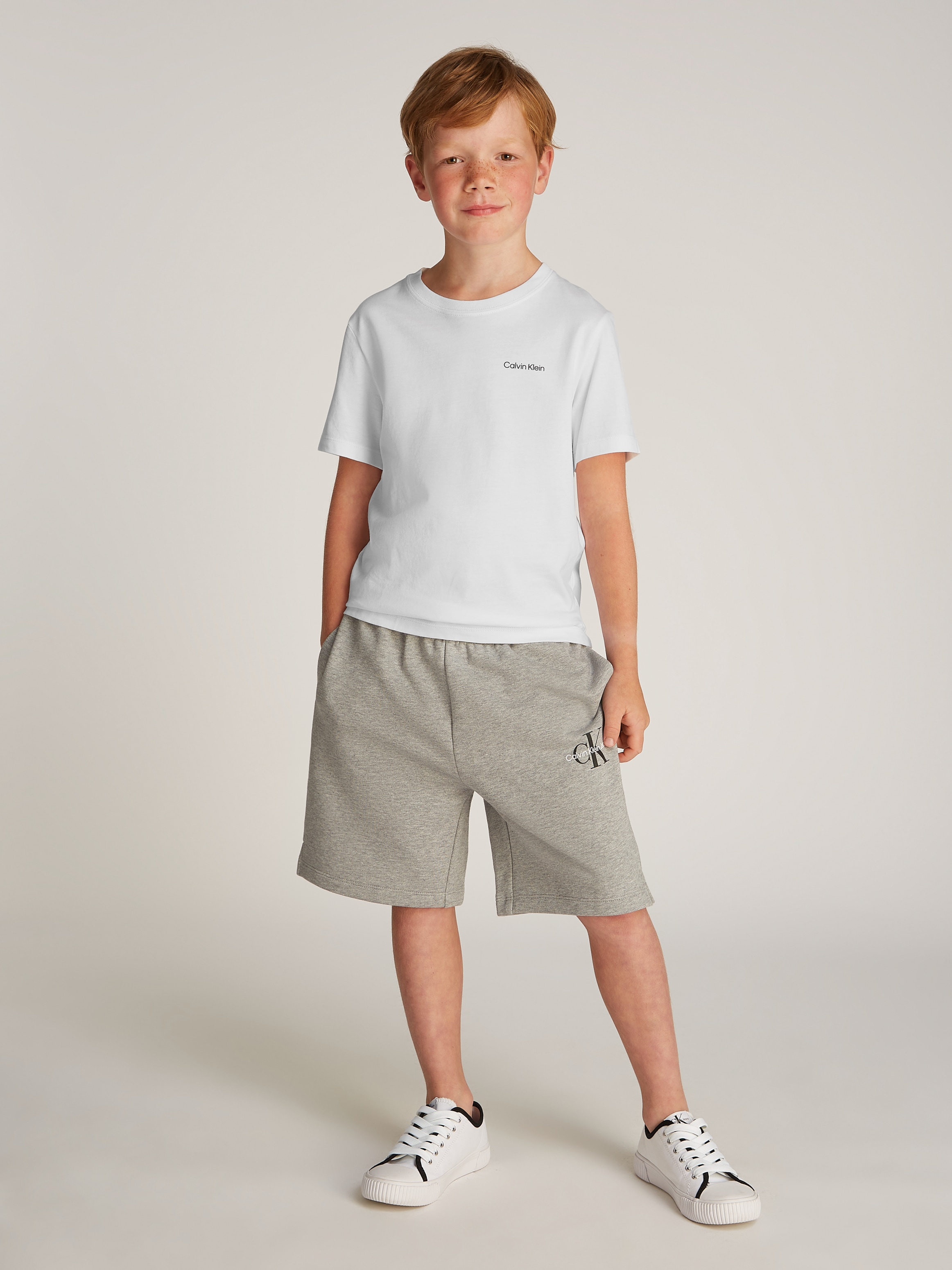 Calvin Klein Jeans T-Shirt »Chest Inst.Logo Ss T-Shirt«, für Kinder bis 16 Jahre und mit Logoschriftzug