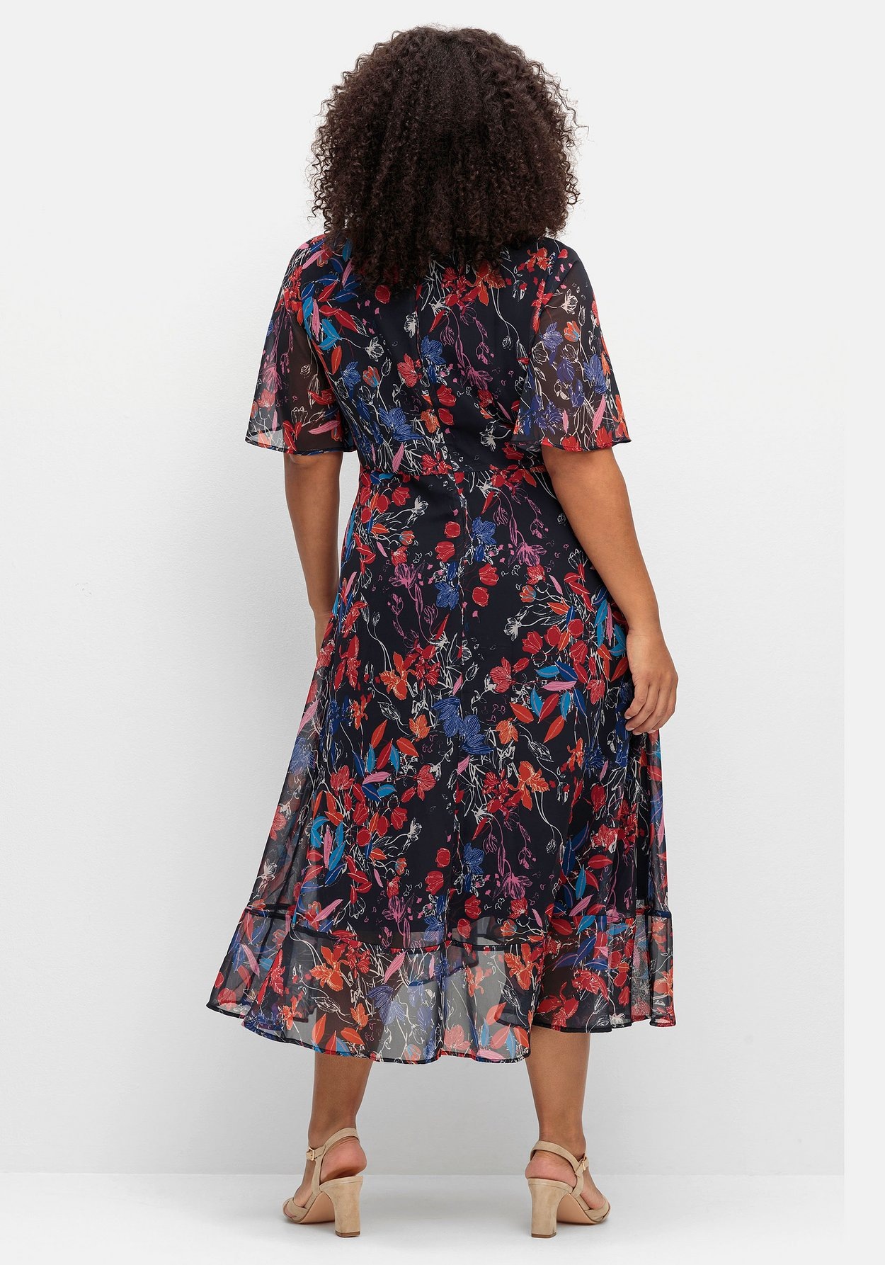 Sheego Chiffonkleid »Chiffonkleid mit Blumendruck und Volant am Saum«