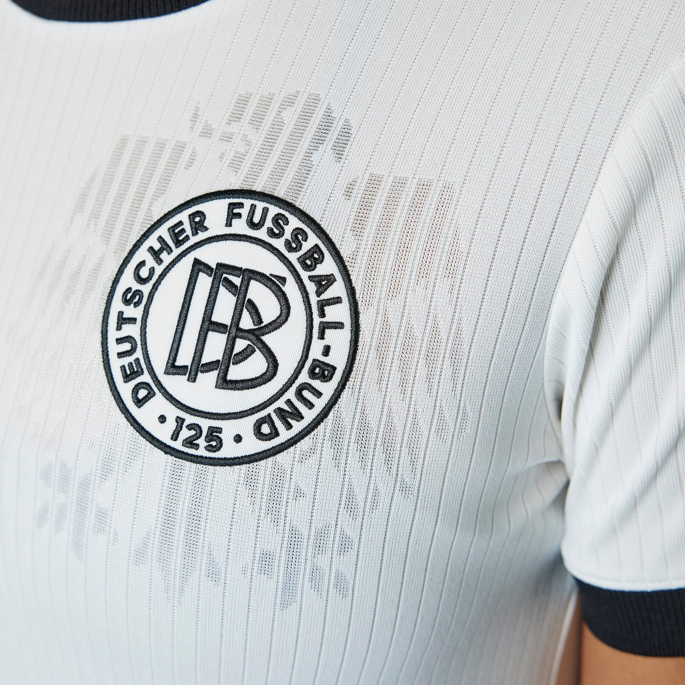 adidas Performance Fußballtrikot »DFB 125 JSY W«, Anniversary, 125 Jahre Jubiläumstrikot