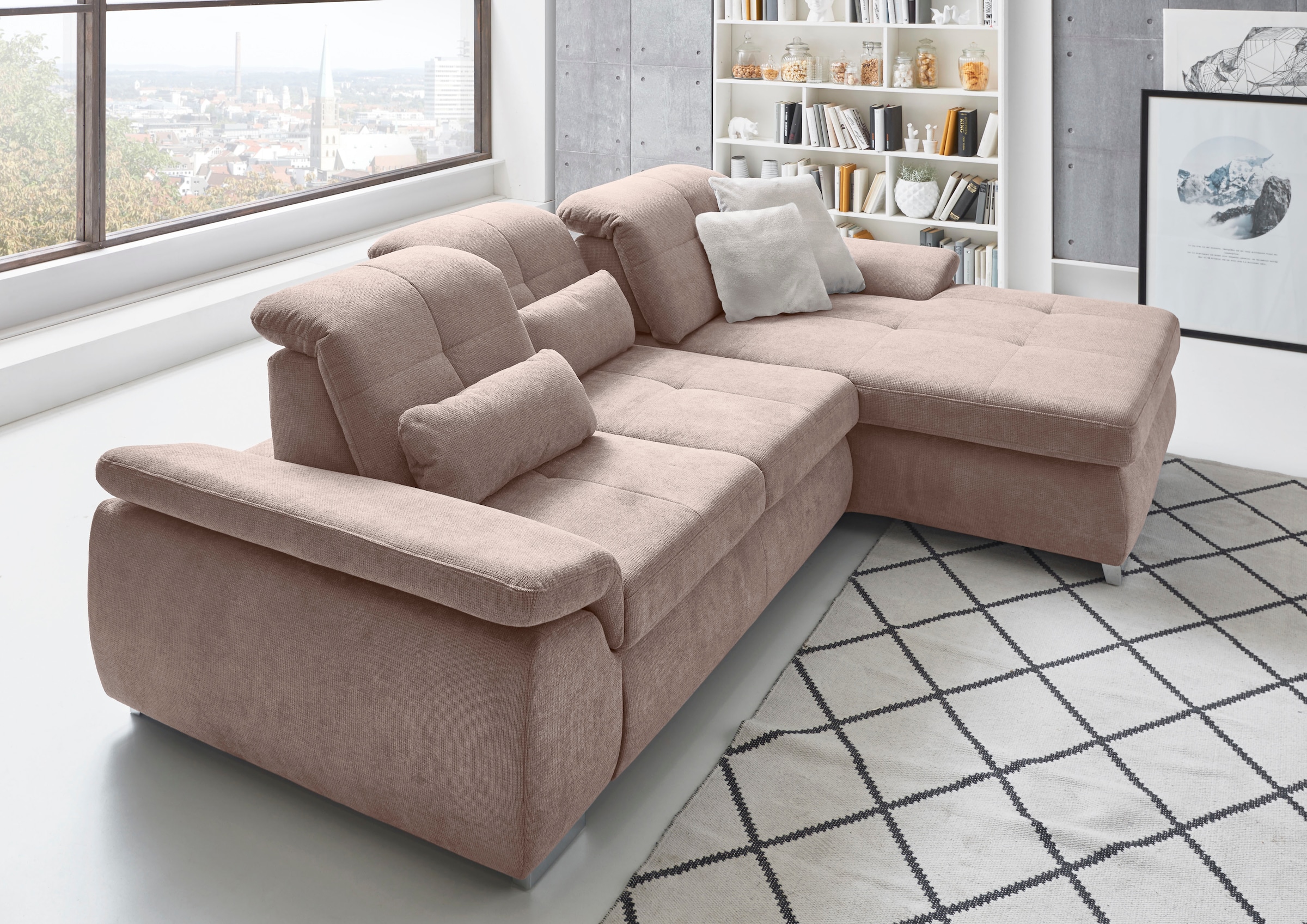 Die PlanBar Ecksofa »MP-IN16037 L-Form mit Kaltschaum-Polsterung« mit Sitztiefenverstellung & Zierkissen