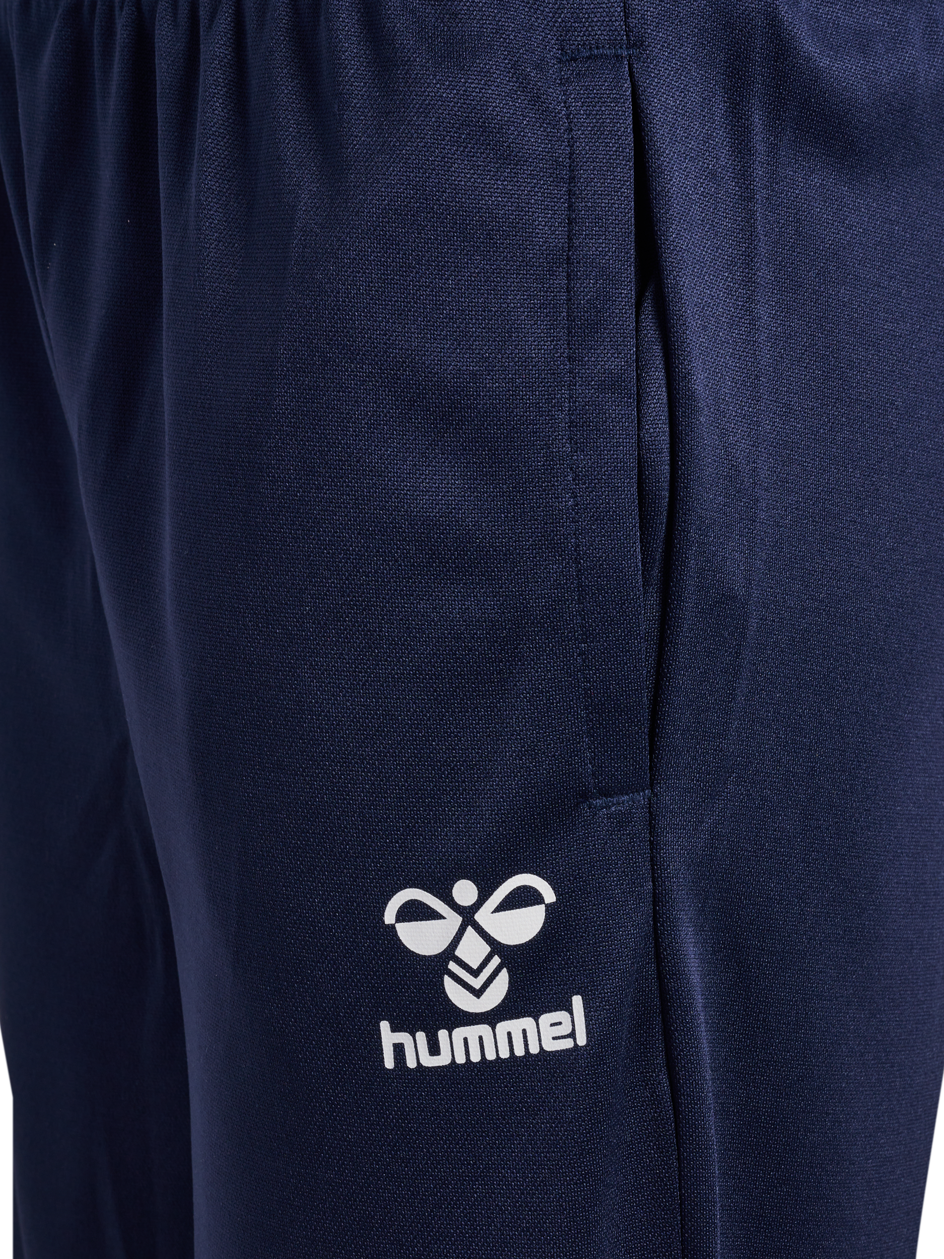 hummel Trainingsanzug »HMLLOGO SUIT KIDS« 2 Stk. für Kinder und Jugendliche, zweiteiliges Set mit Jacke und Hose