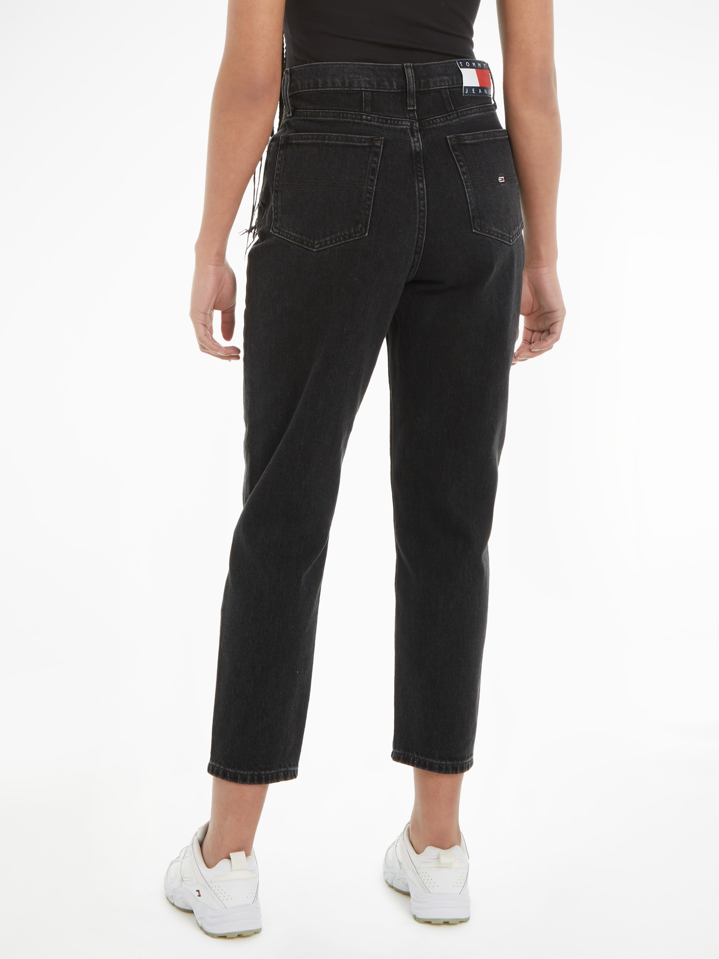 Tommy Jeans Mom-Jeans »MOM SLIM Jeans bestellen Tommy Flag Logo-Badge mit bei & UH OTTO CG4215«