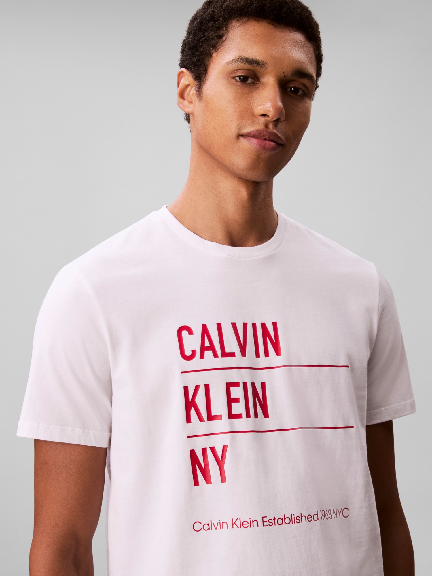Calvin Klein Jeans T-Shirt »SS 30S EU CALVIN KLEIN NY GRAPHI«, Mit Rundhalsausschnitt, regular fit