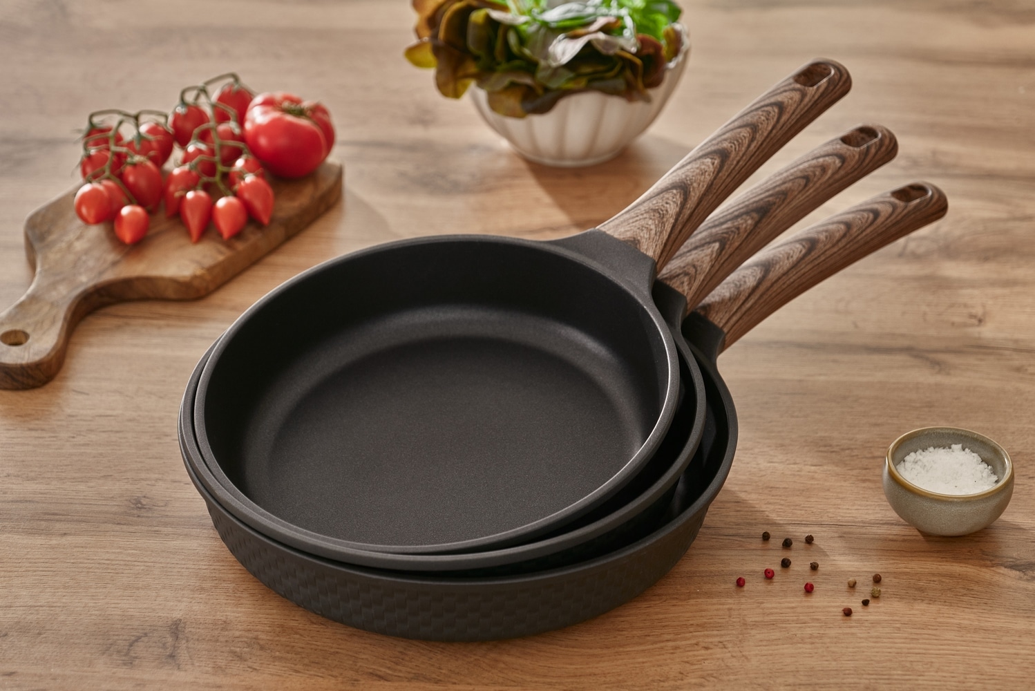 RESTO Kitchenware Bratpfanne »Ran, Universalpfanne mit Antihaftbeschichtung« Aluminiumguss 1 Stk. tlg. Induktion, für alle Herdarten geeignet