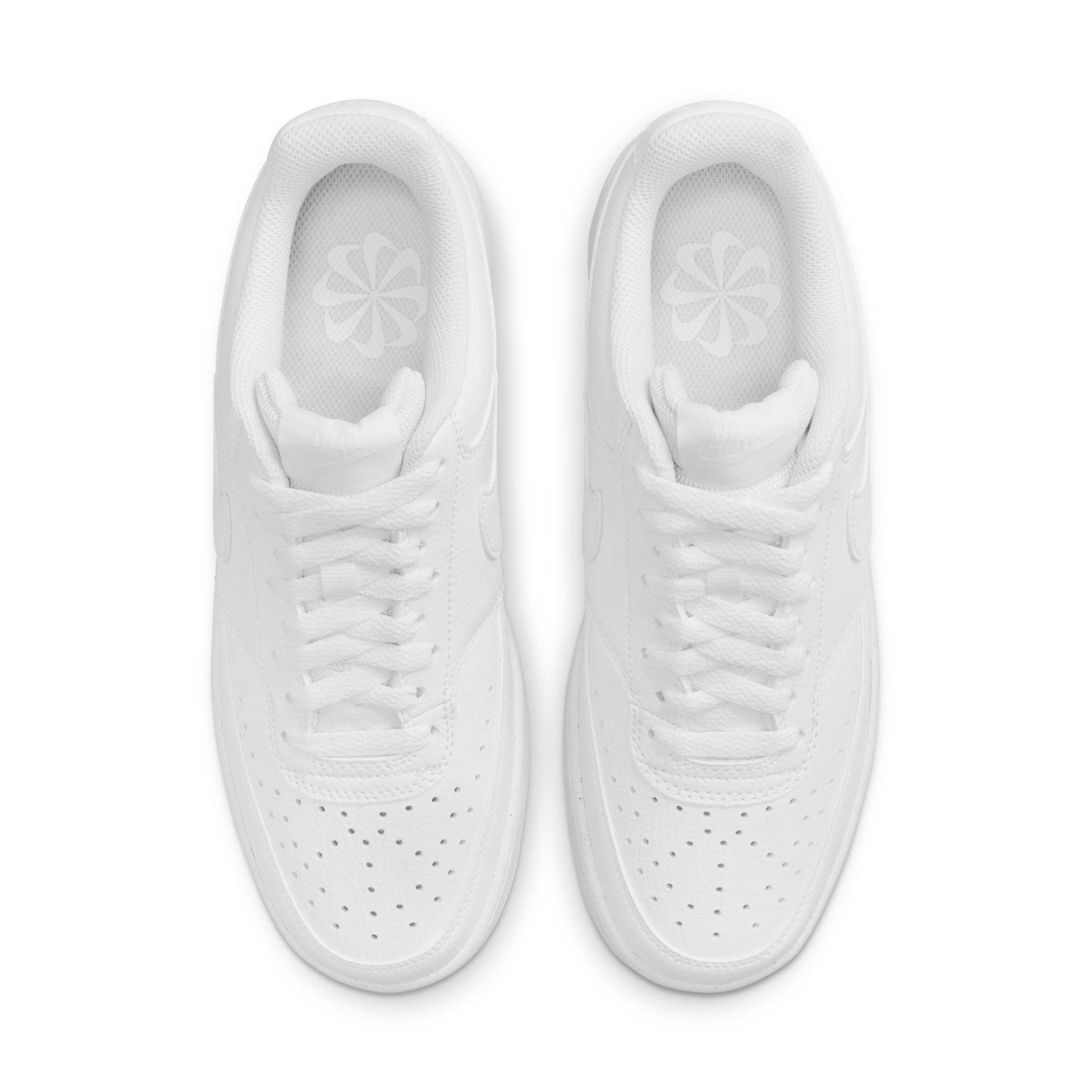 Nike Sportswear Sneaker »COURT VISION LOW NEXT NATURE«, Design auf den Spuren des Air Force 1