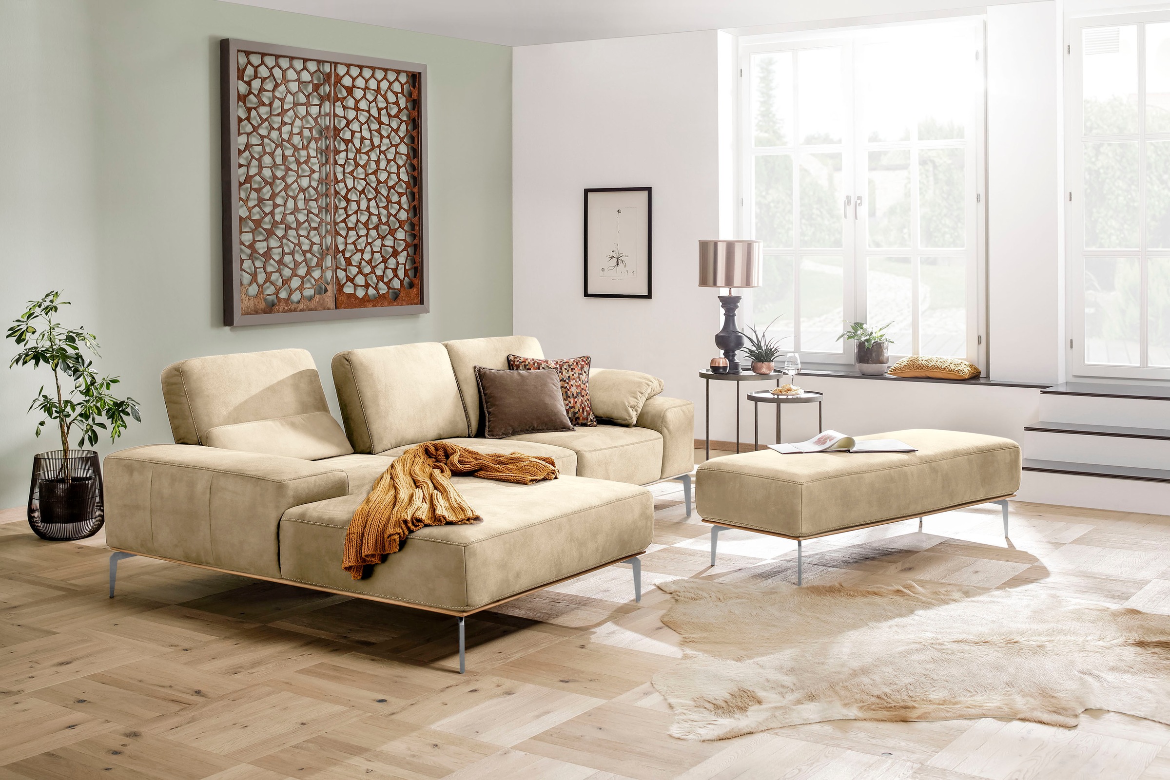 W.SCHILLIG Ecksofa »run, Designsofa mit tollem Sitzkomfort,  L-Form« mit elegantem Holzsockel, Füße in Chrom glänzend, Breite 279 cm