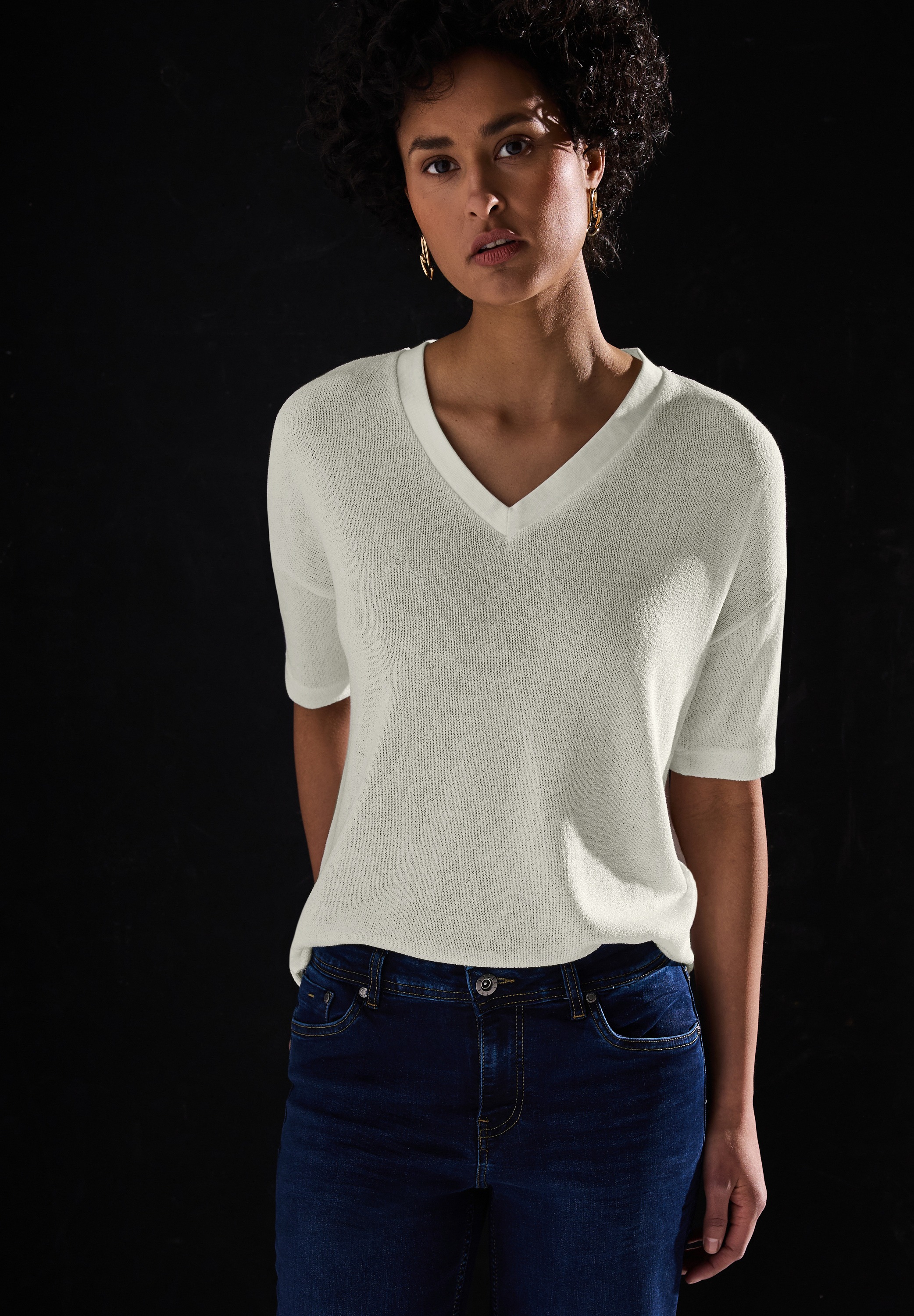 STREET ONE T-Shirt, im Strick-Look mit V-Ausschnitt