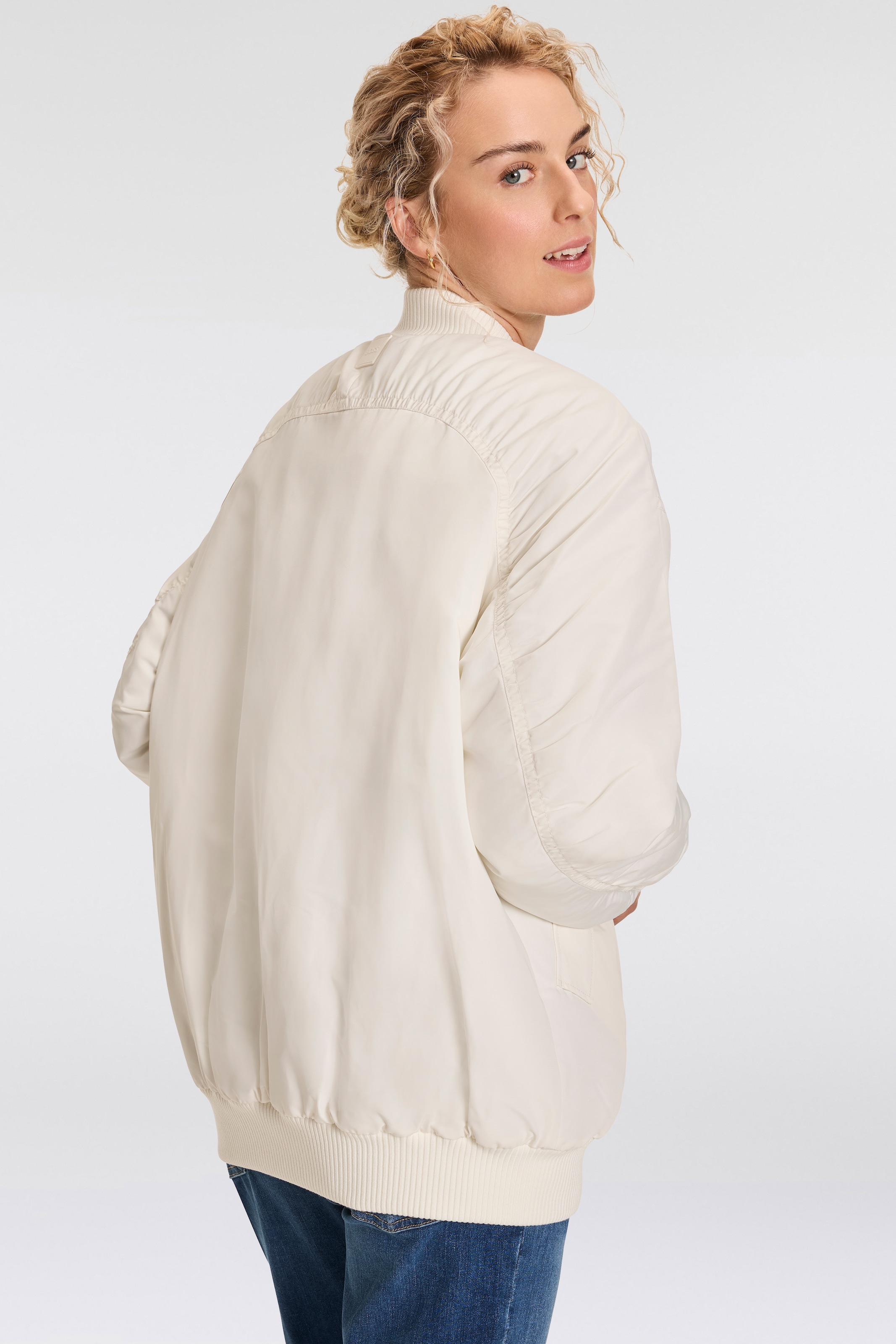 BOSS ORANGE Bomberjacke »Piromba Premium Damenmode«, mit Strickbündchenkragen
