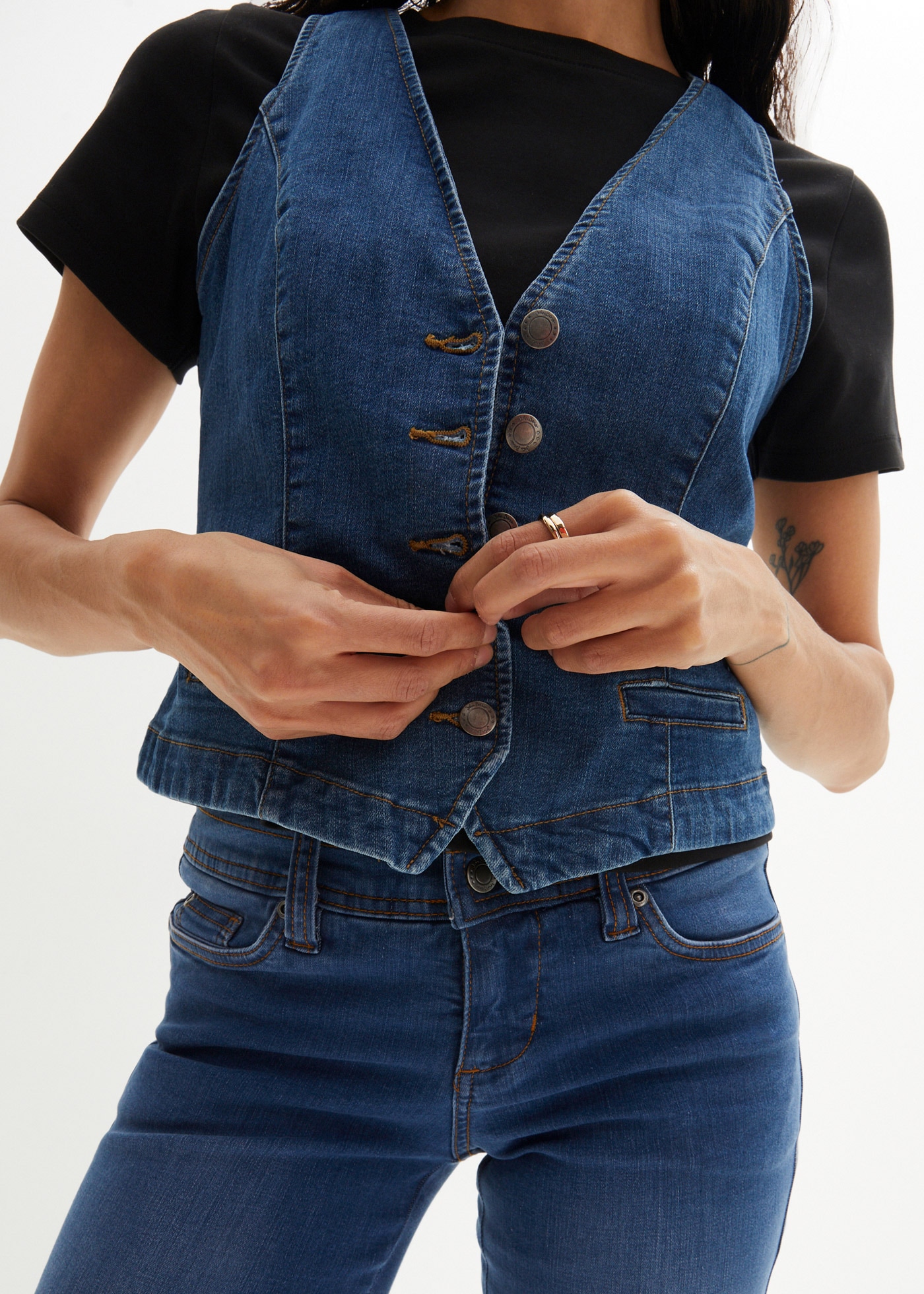 bonprix Jeansweste »Stretch-Jeansweste« tailliert, mit Knopfleiste und V-Ausschnitt