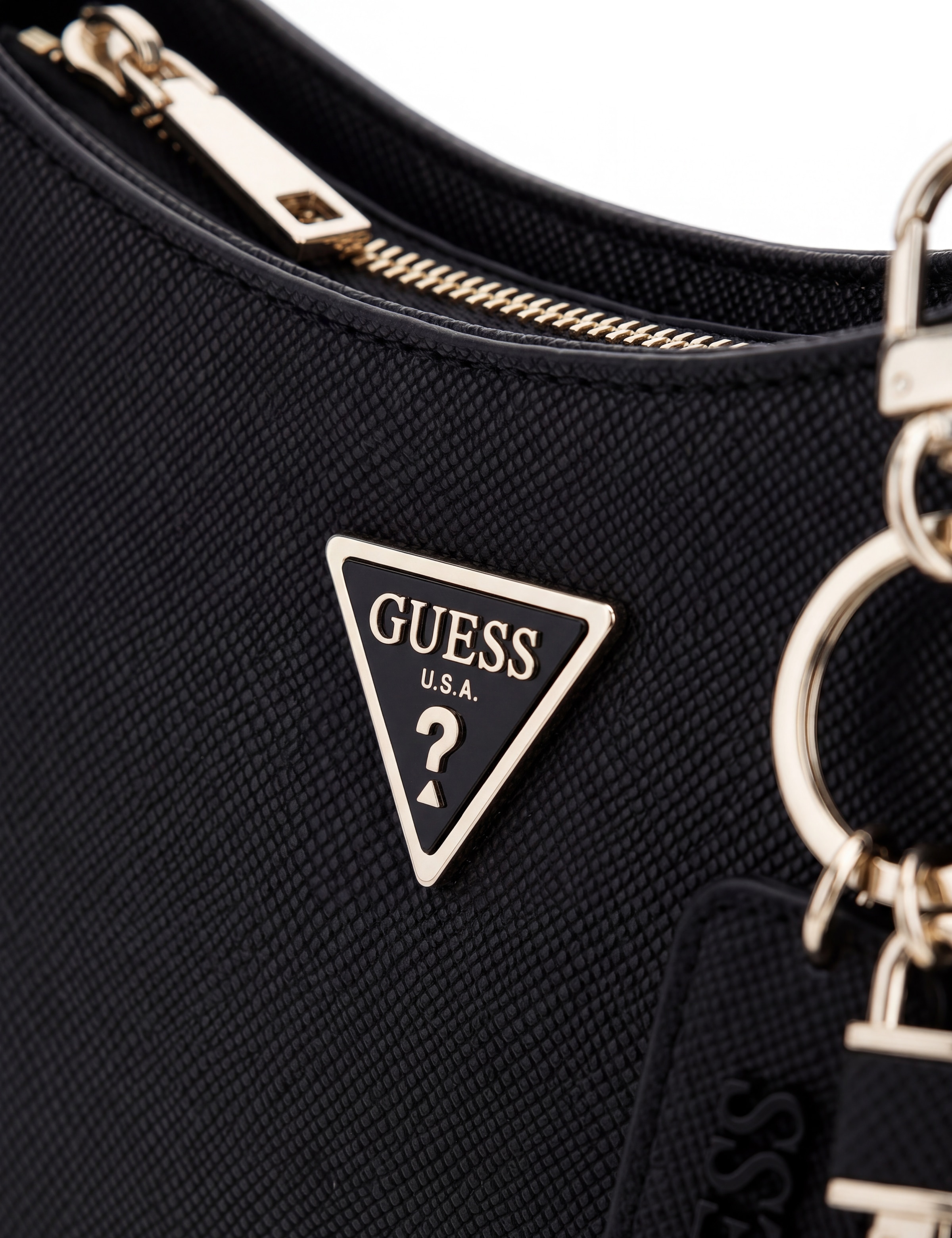 Guess Schultertasche »NOELLE II TOP ZIP SHOULDER BAG« Damen Henkeltasche, Handtasche in klassischer Optik, mit Anhänger