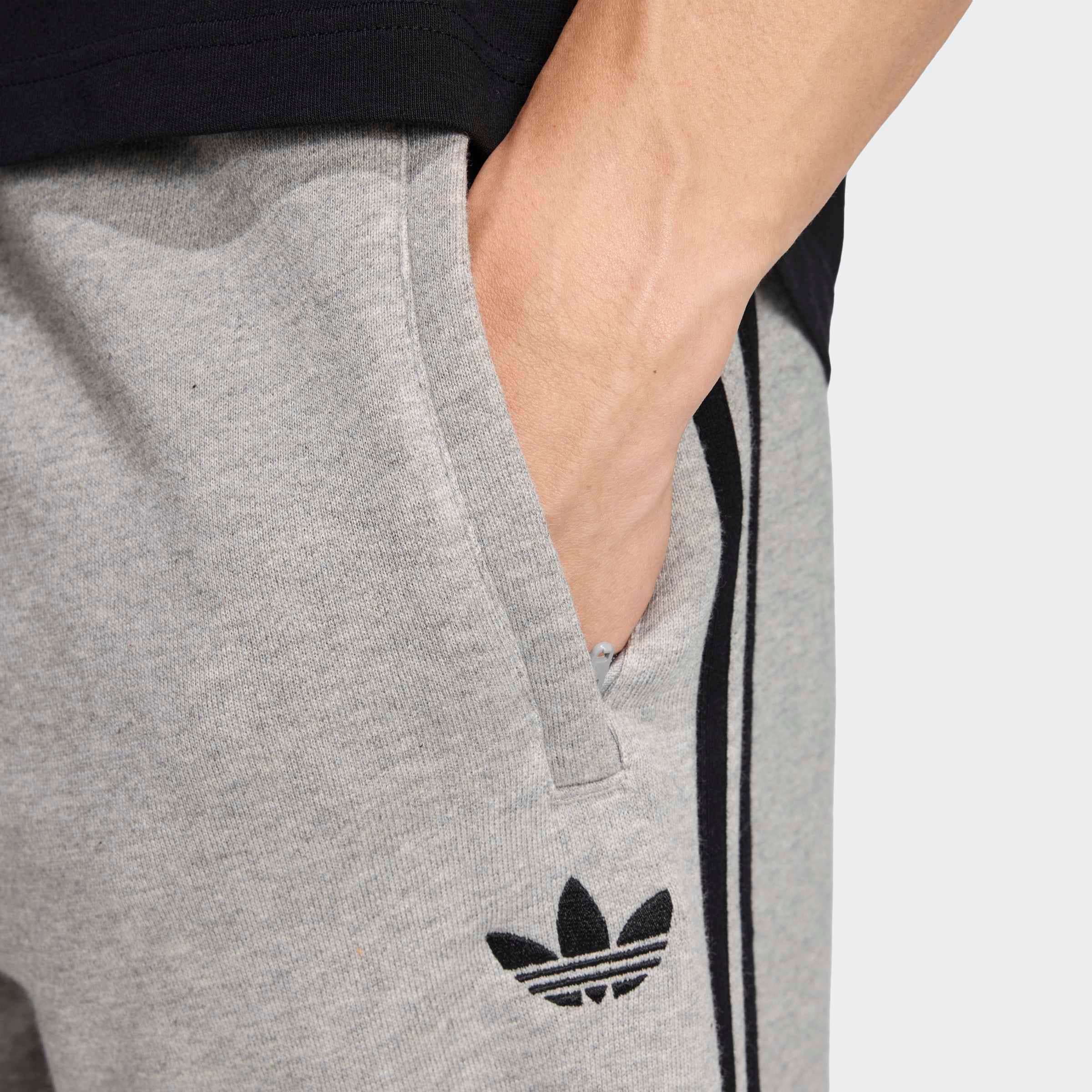 adidas Originals Shorts »3-STREIFEN«  sportlicher Stil, für Straße und Zuhause, aus weichem French Terry