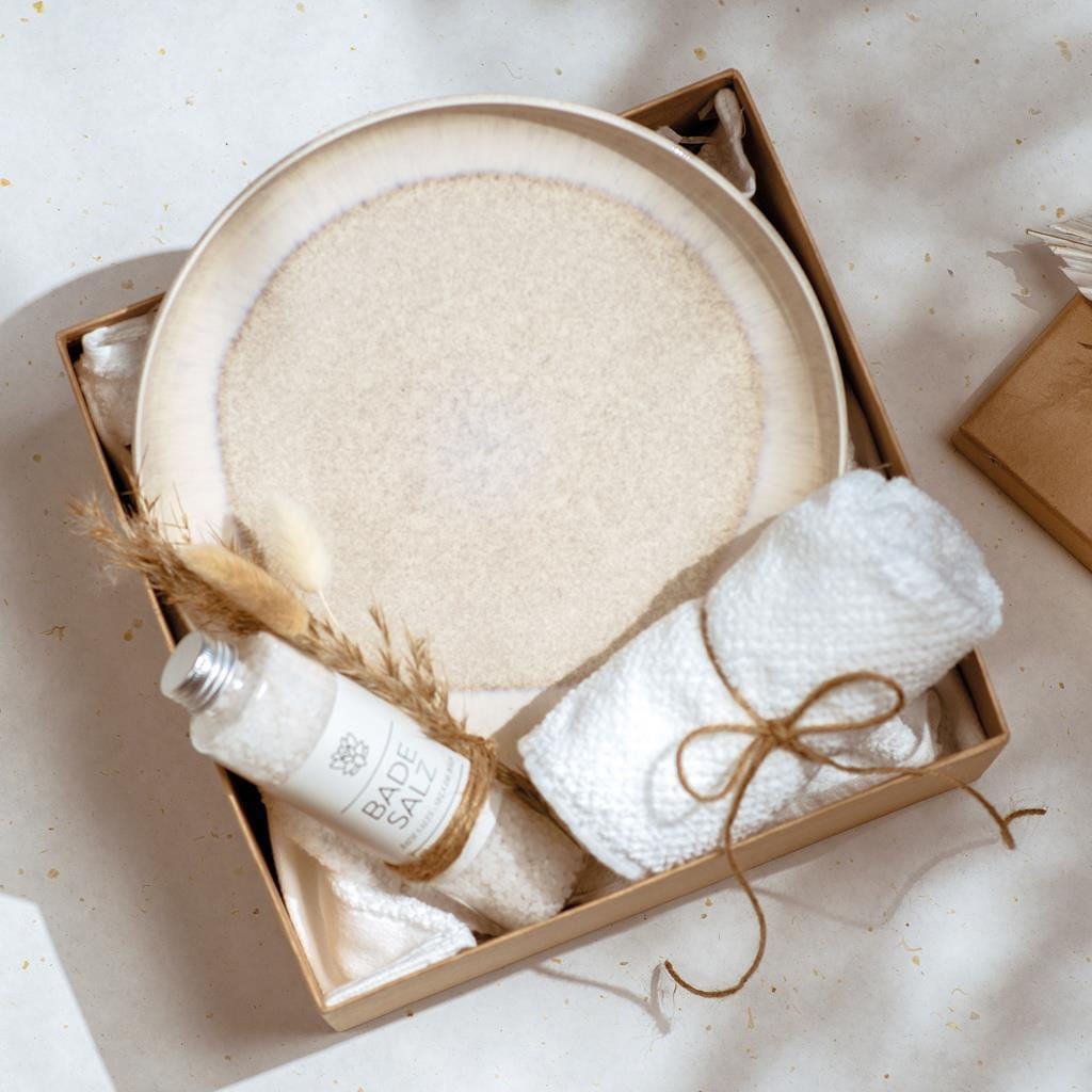 like. by Villeroy & Boch Geschirr-Set »Kaffeeservice Perlemor Sand 18er Set beige« Spülmaschinengeeignet, Mikrowellengeeignet