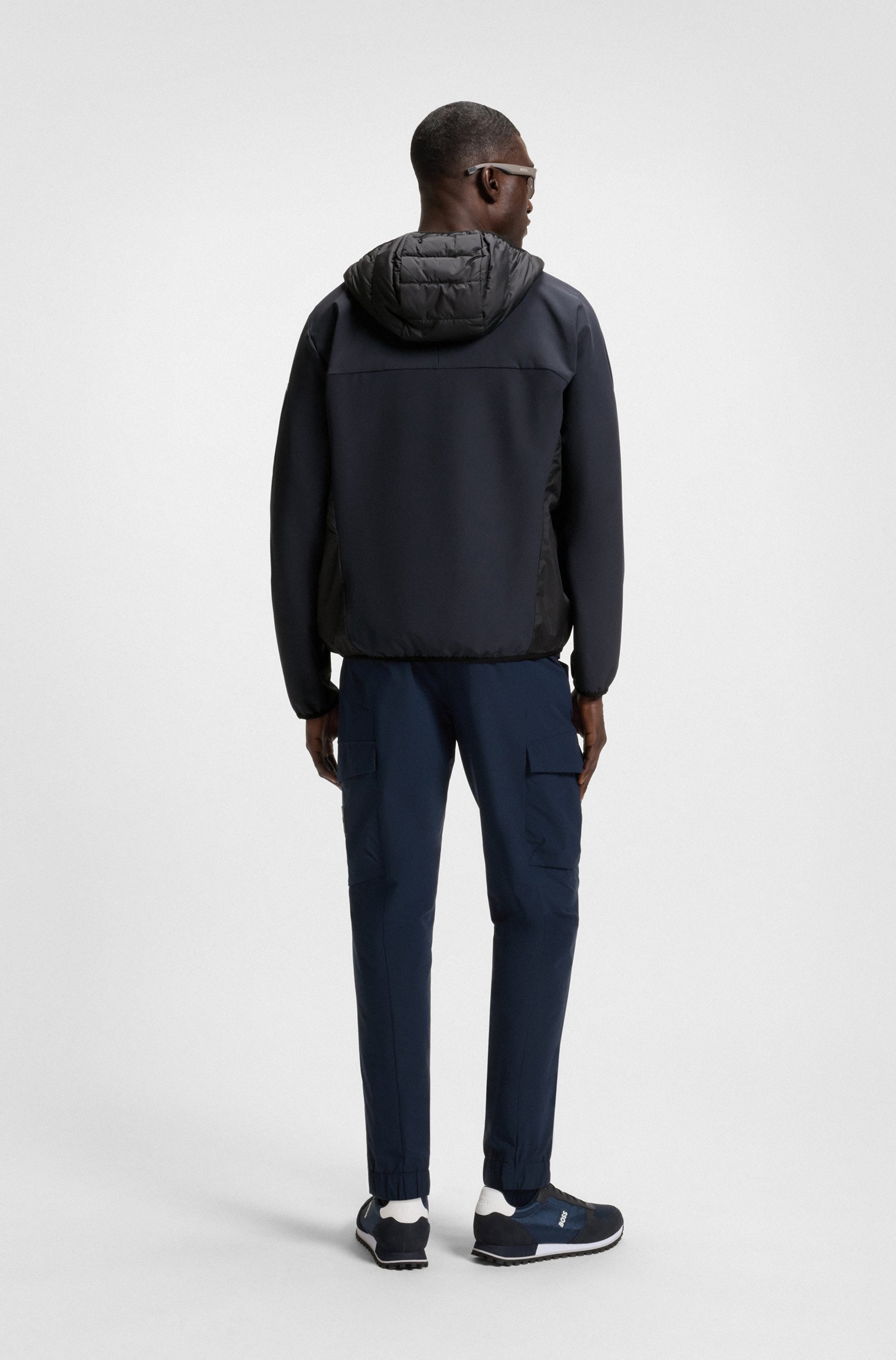 BOSS GREEN Outdoorjacke »J Urbanex Hybrid HD«, mit Kapuze, mit soften Stretch-Einsätzen und reflektierenden Details