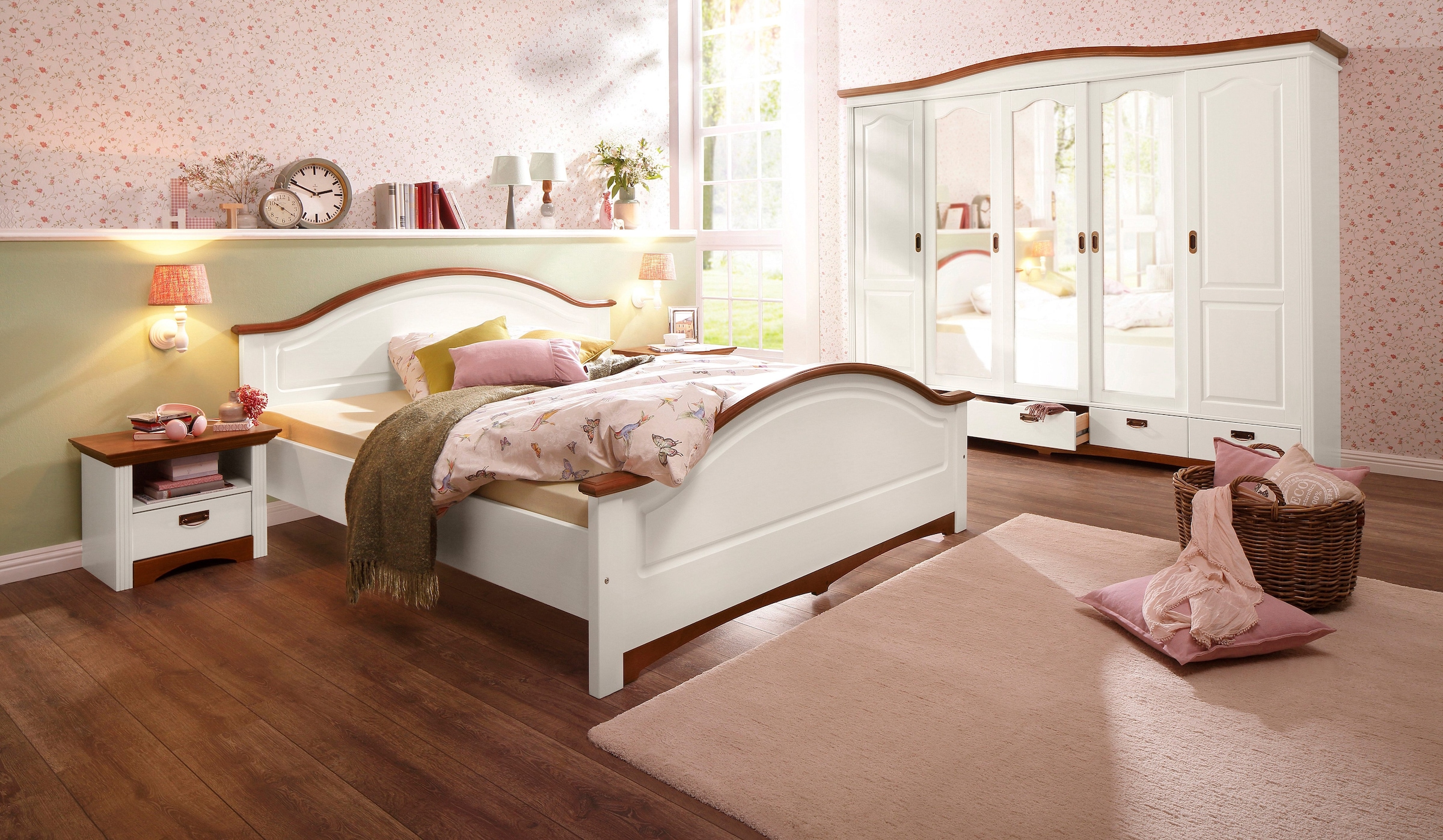 Home affaire Schlafzimmer-Set »Konrad«, (Set, 4 St.), mit 5-trg. Kleiderschrank, Bett 180/200 cm und 2 Nachttischen