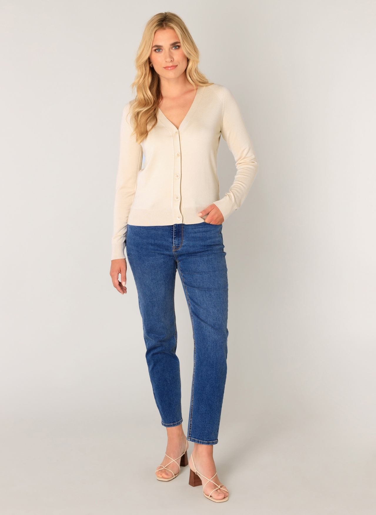 Base Level Strickjacke »Yvon« mit V-Ausschnitt