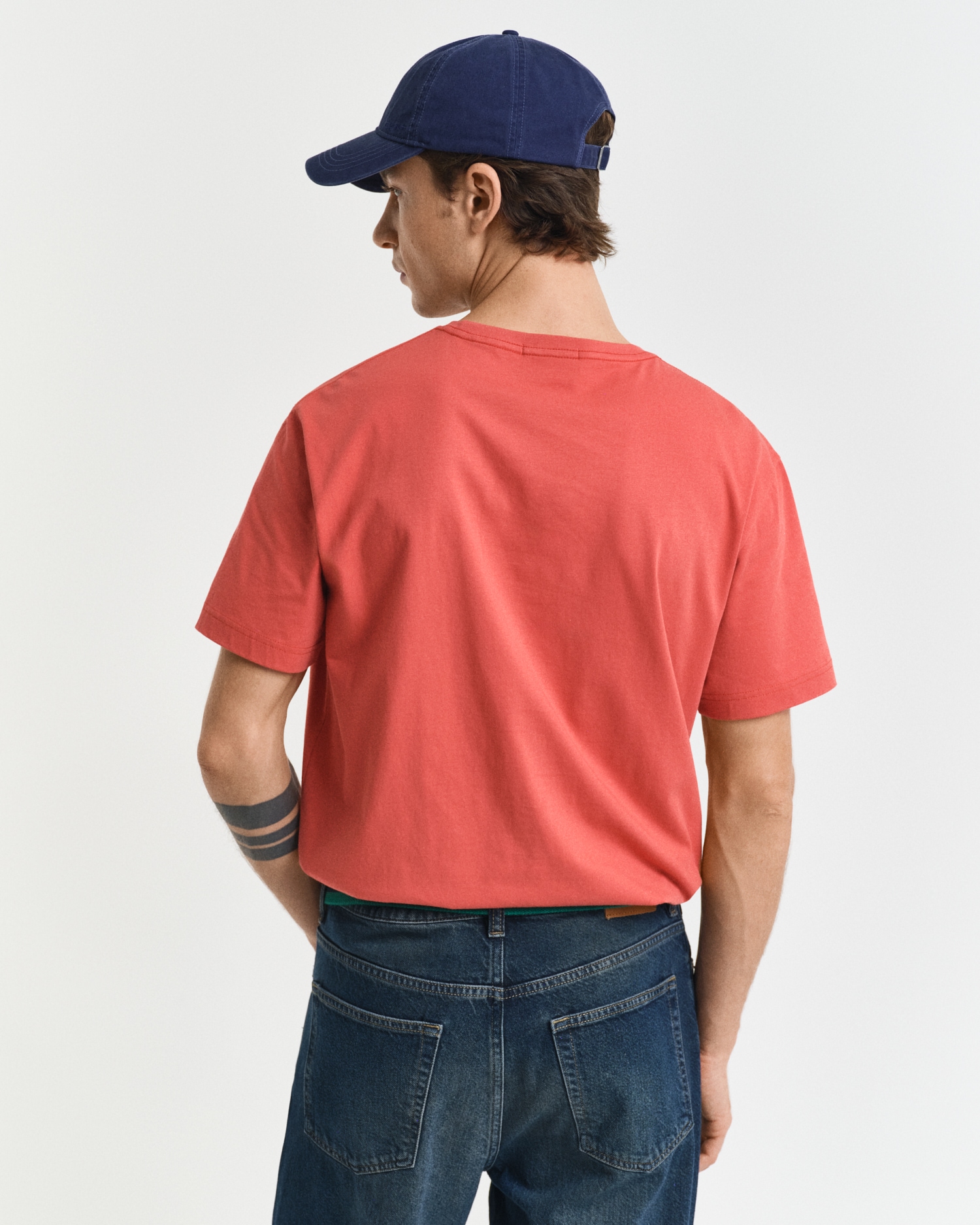 Gant T-Shirt »REG SHIELD SS T-SHIRT«, mit Logostickerei auf der Brust