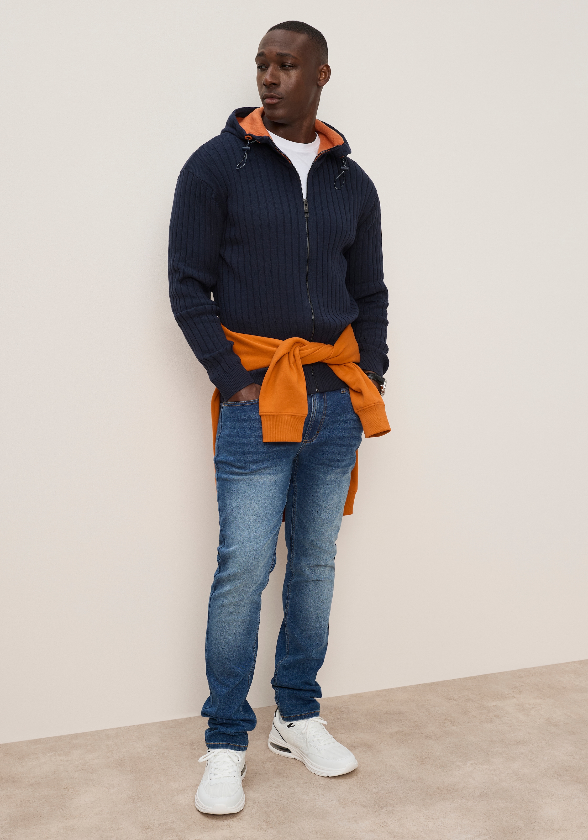 KangaROOS Kapuzenstrickjacke mit Reißverschluss, Rippstrick, Regular Fit, normale Länge