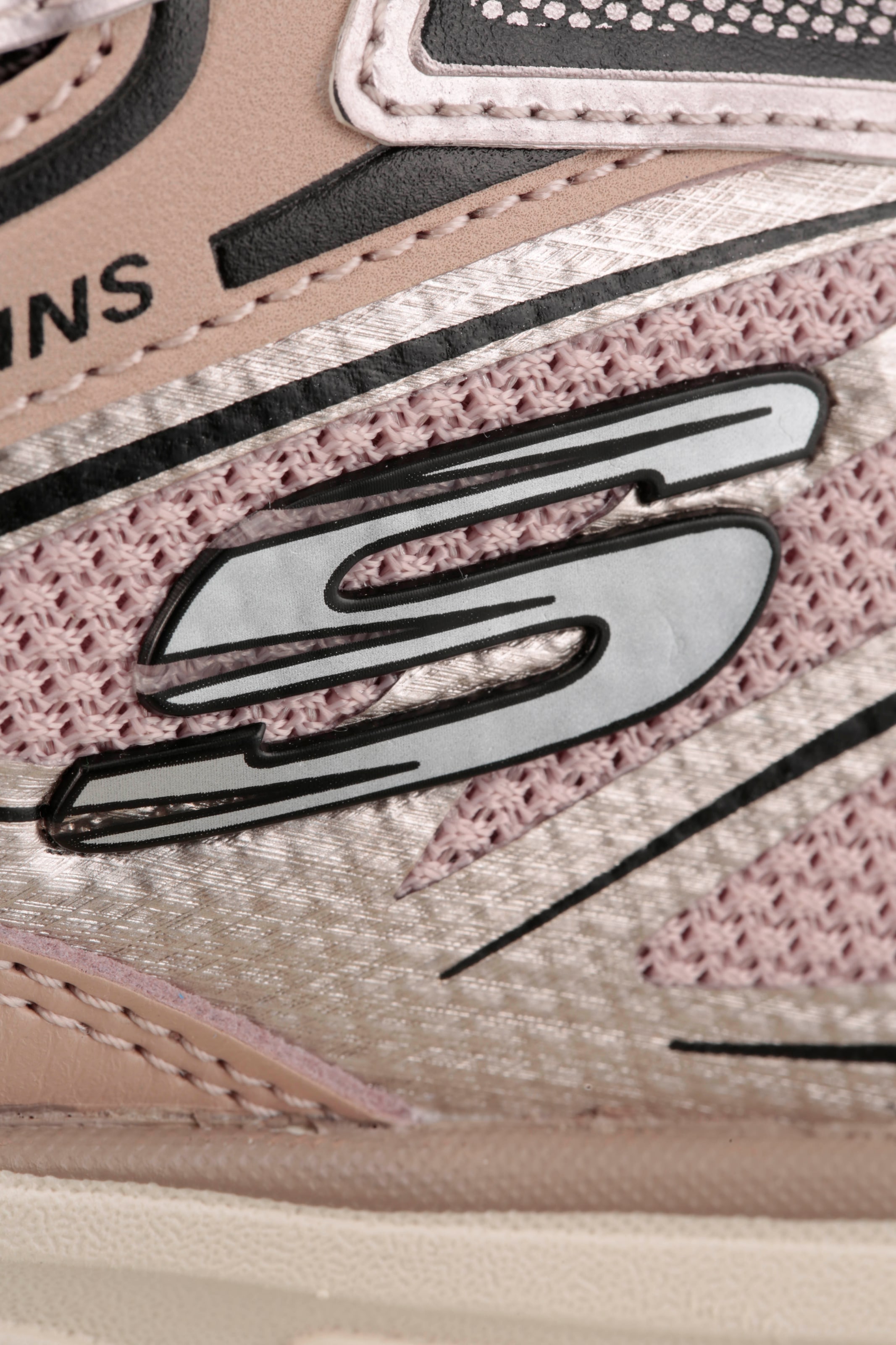 Skechers Slip-On Sneaker »STAMINA SPORT«, Retro Sneaker, Schnürschuh mit Metallic-Besätzen