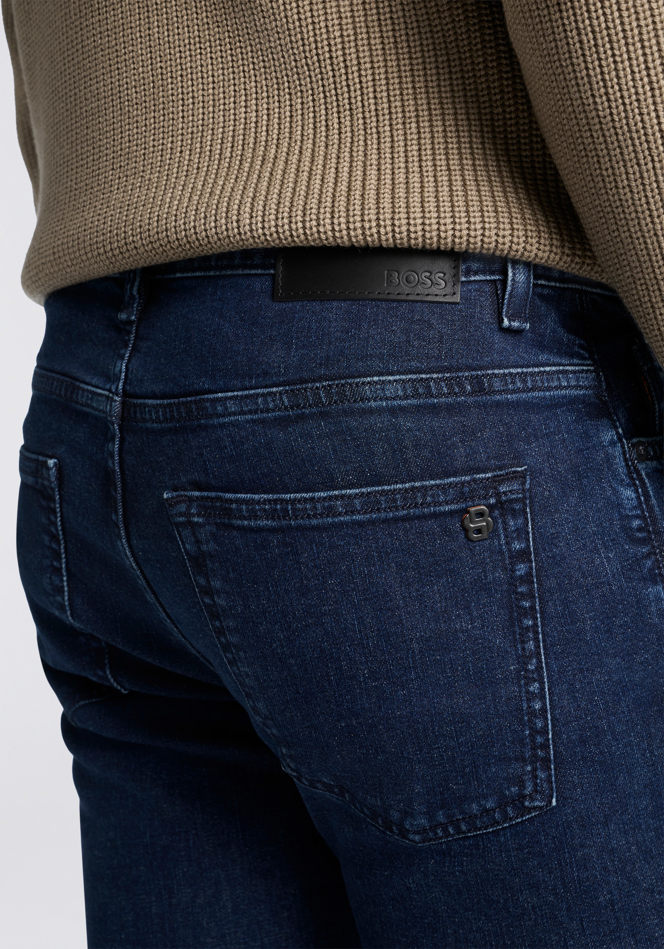BOSS ORANGE Slim-fit-Jeans »Delaware«, in dezenter Waschung