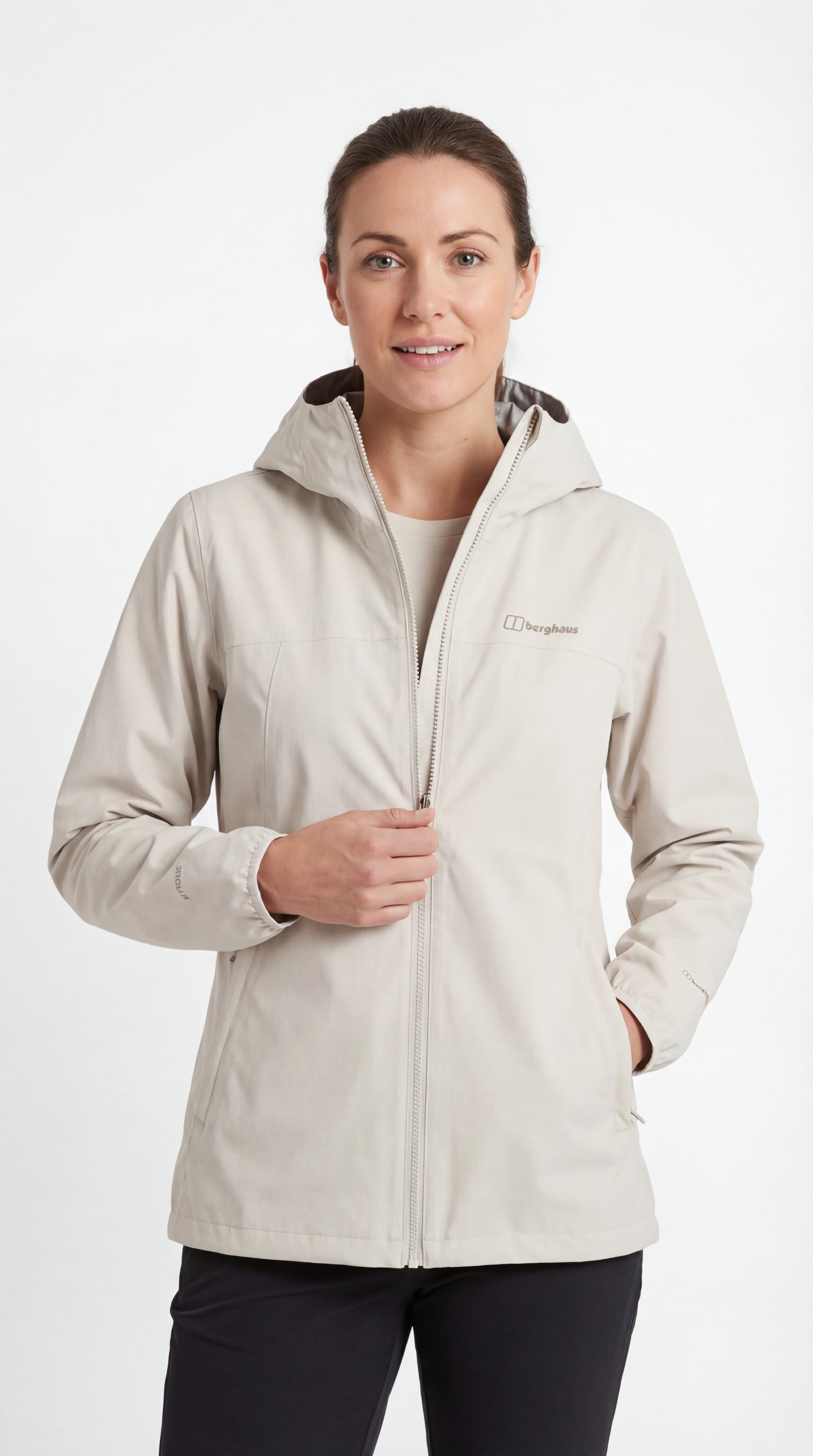 Berghaus Funktionsjacke »W DELUGE PRO 3.0 JKT« mit zwei Reißverschlusstaschen, atmungsaktiv, aus Polyester
