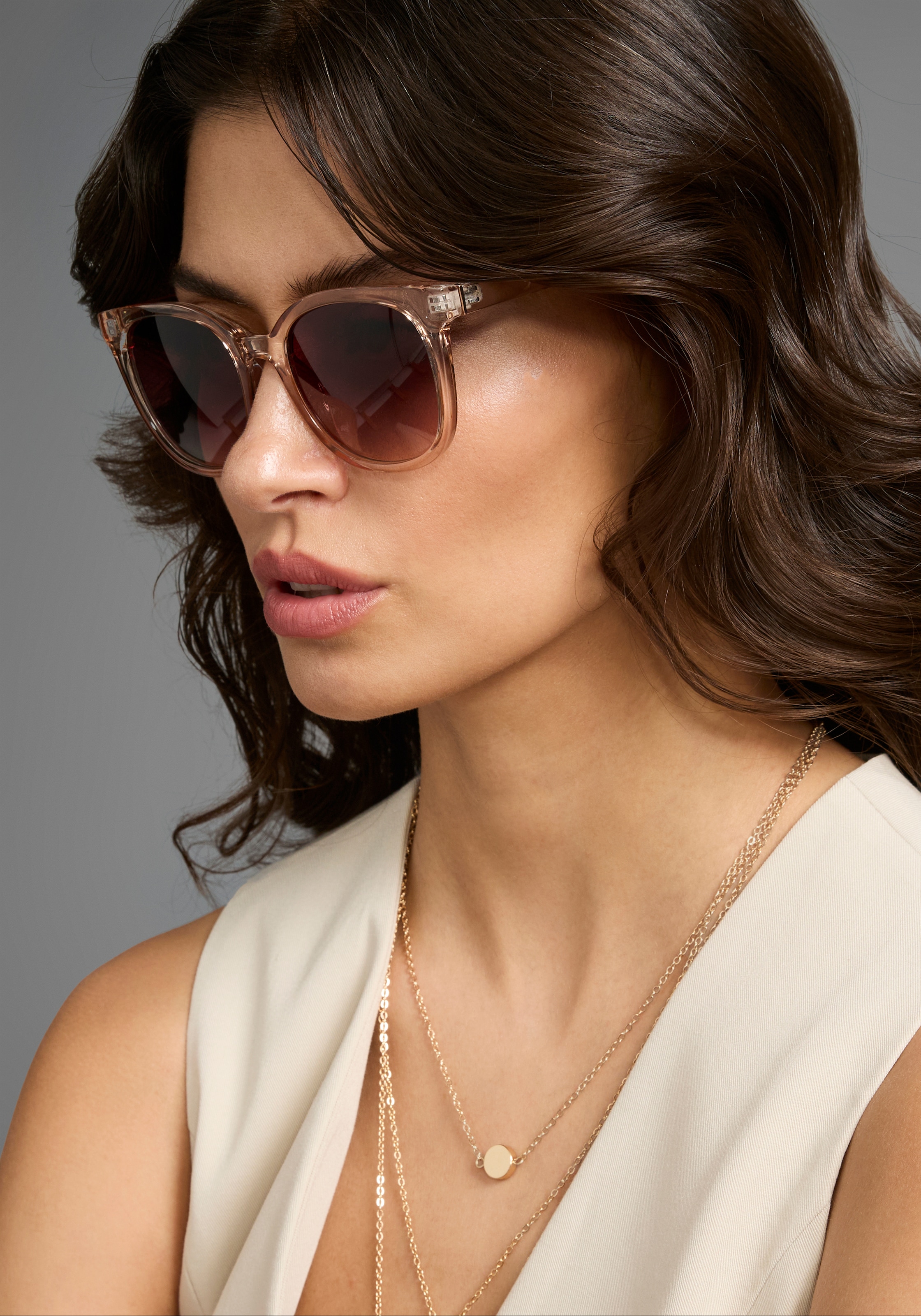 Laura Scott Sonnenbrille, mit transparentem Rahmen & goldfarbendem Detail - NEW