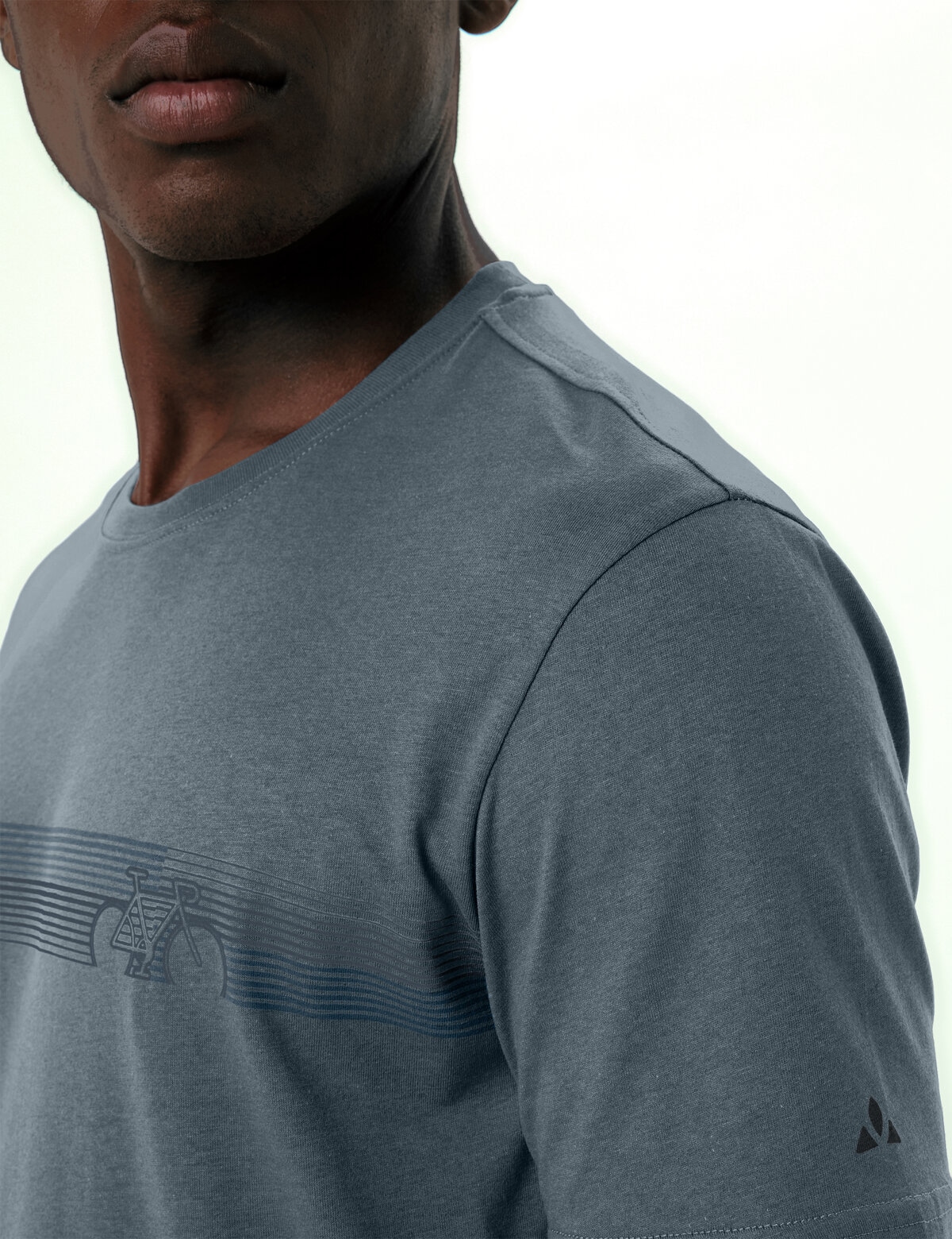 VAUDE Funktionsshirt »MEN'S CYCLIST T-SHIRT V« sportliche Passform, kurze Ärmel, für vielseitige Aktivitäten