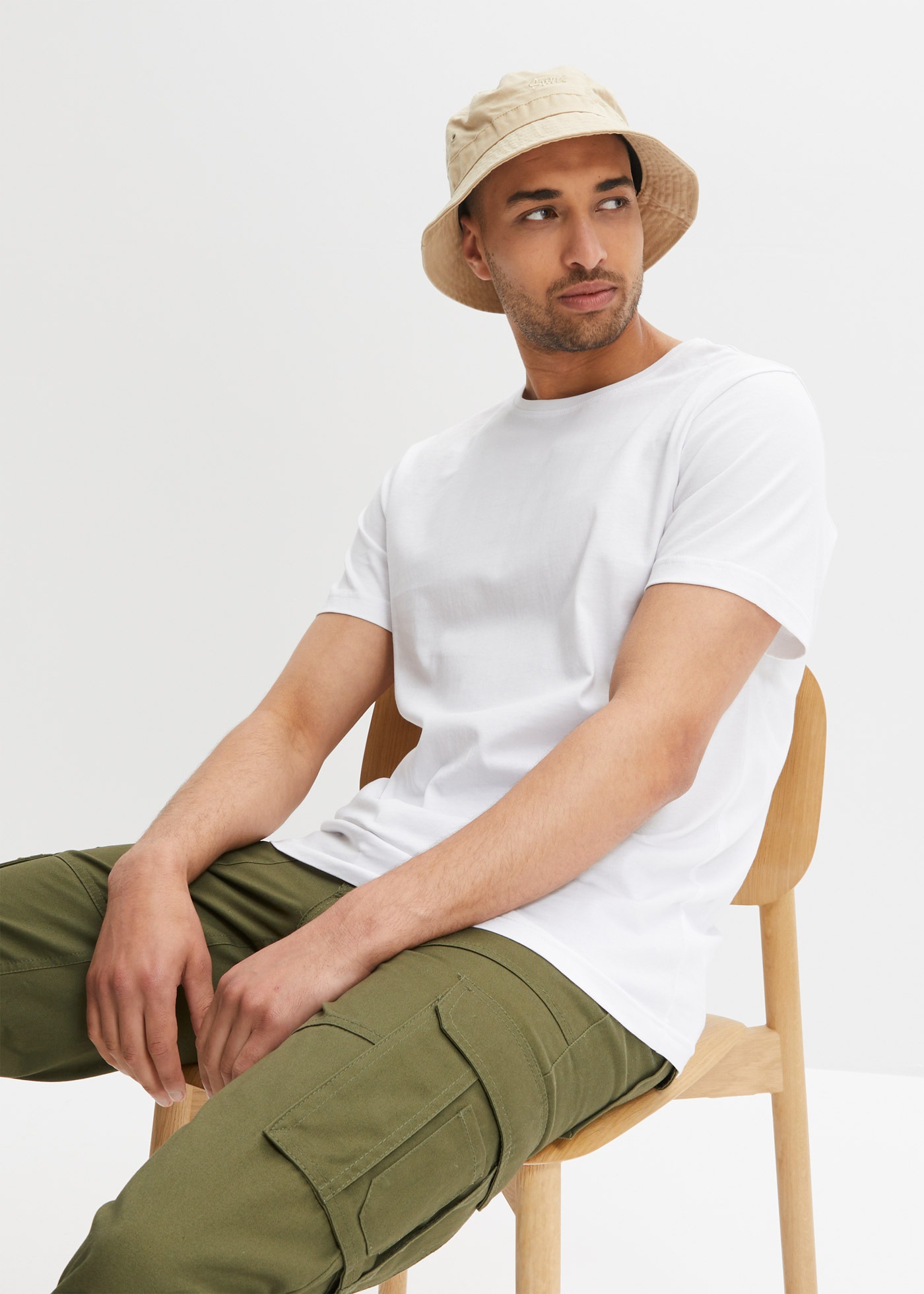 bonprix T-Shirt »T-Shirt (5er Pack)« Packung, 5 Stk. Regular Fit, Kurzarm, für warme Tage, aus Baumwolle und Viskose