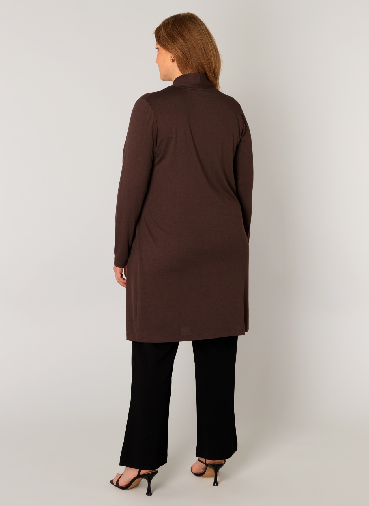 Base Level Curvy Longstrickjacke »Ayla Long«, Figurumspielende, weiche Strickqualität