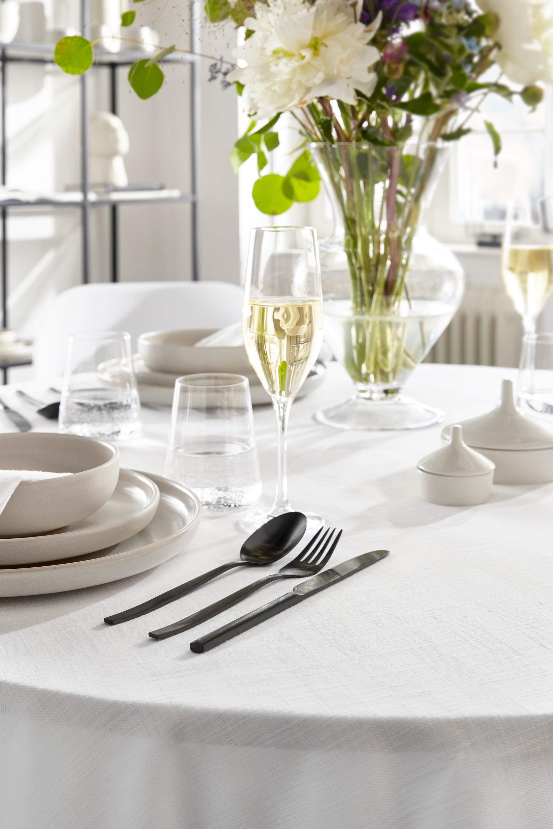 Home affaire Kombiservice »Geschirr-Set«, (Set, 12 tlg., Kaffeeservice und Tafelservice im Set, für 4 Personen), Service, mit seidenmatter Spezialglasur, 12 Teile, für 4 Personen